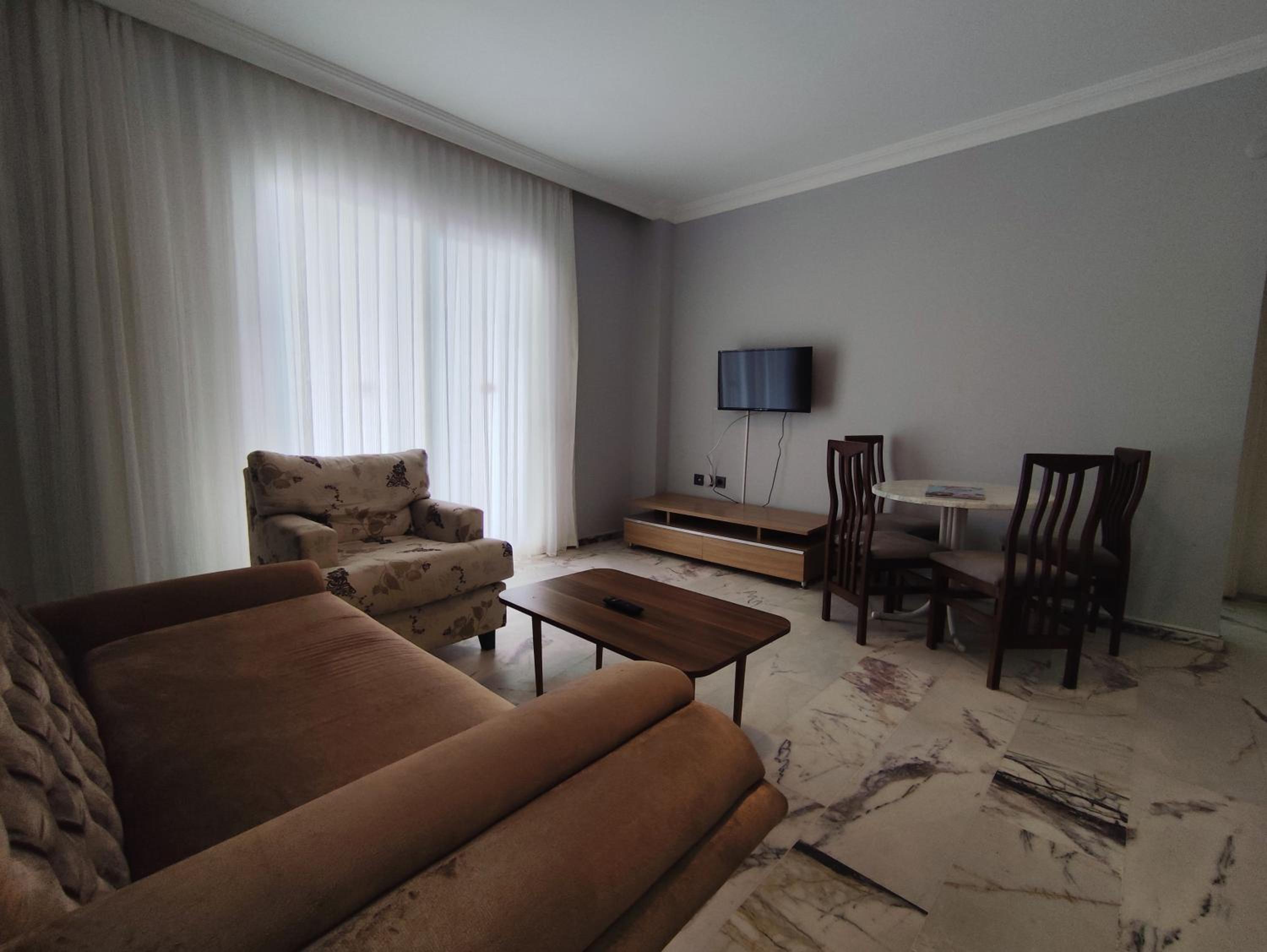 Suite - Photo 4