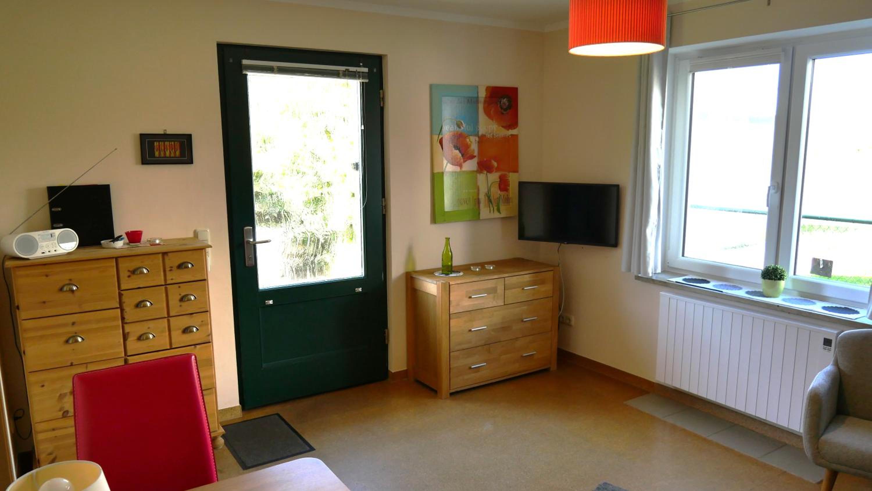One-Bedroom Apartment photo 2
