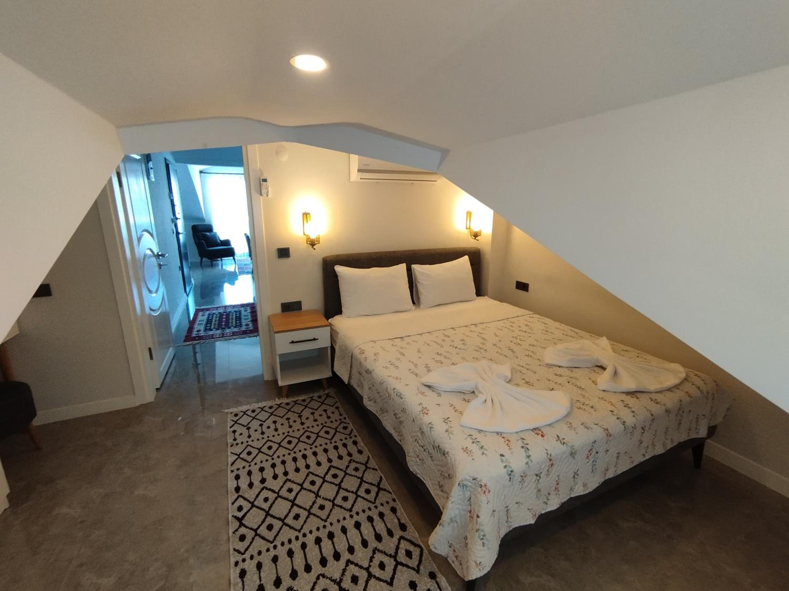 Penthouse Apartment - Photo 1