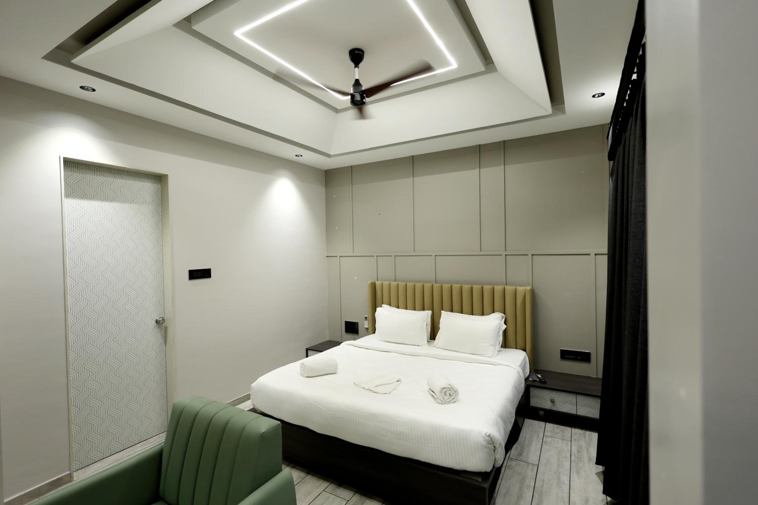 Superior King Room photo 1