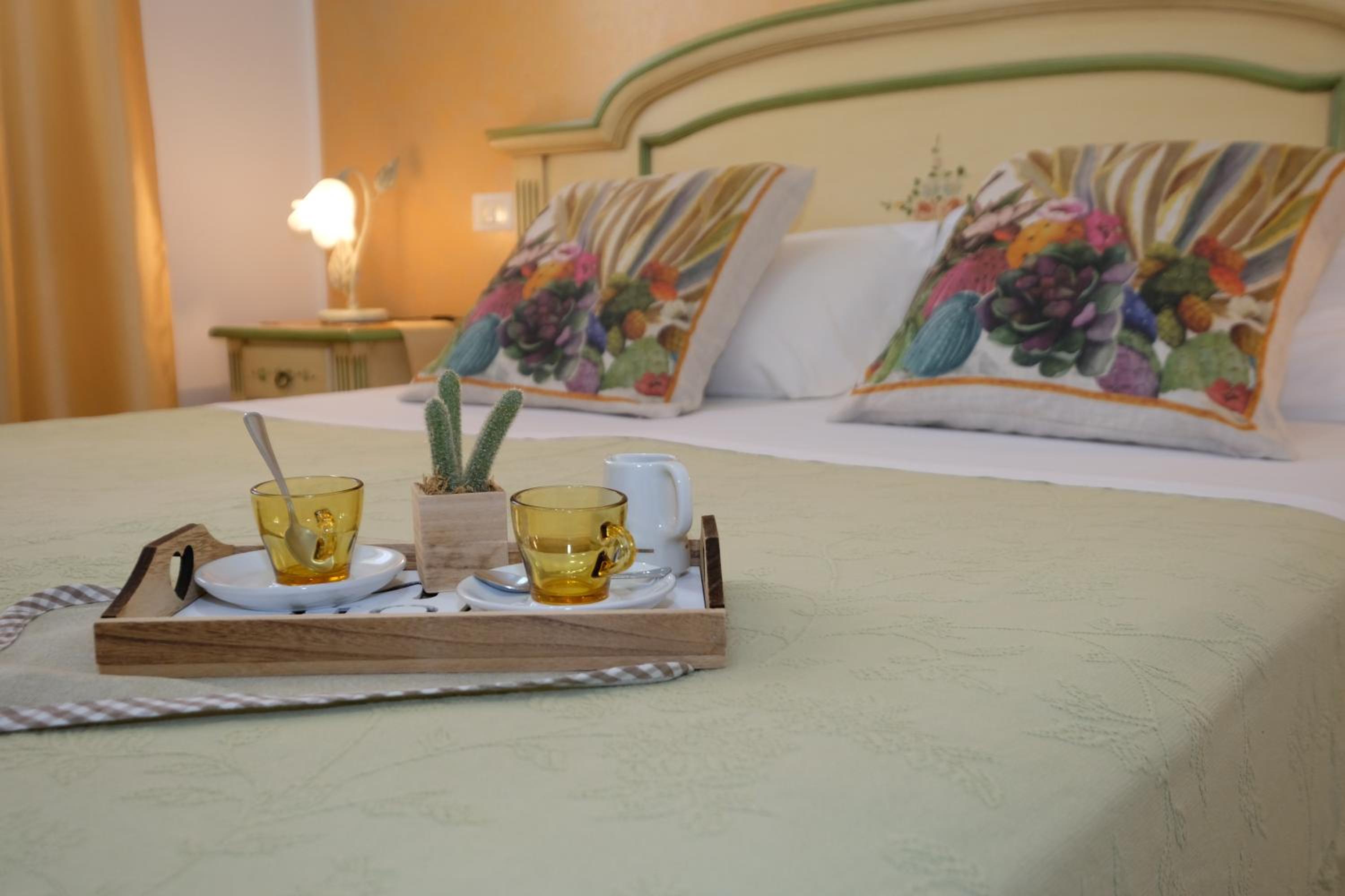 Double Room with Mountain View - Photo 1