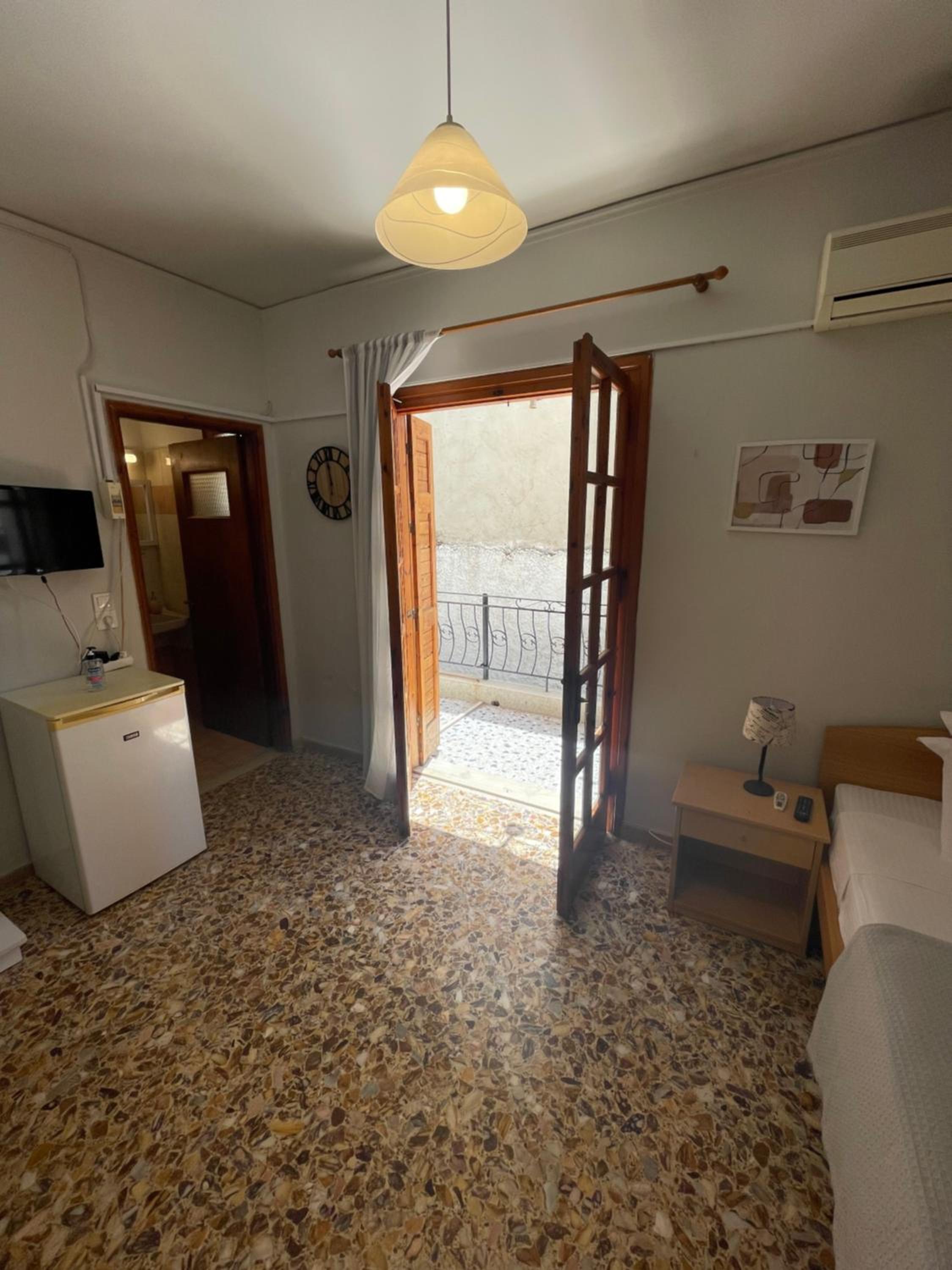 Single Room photo 2