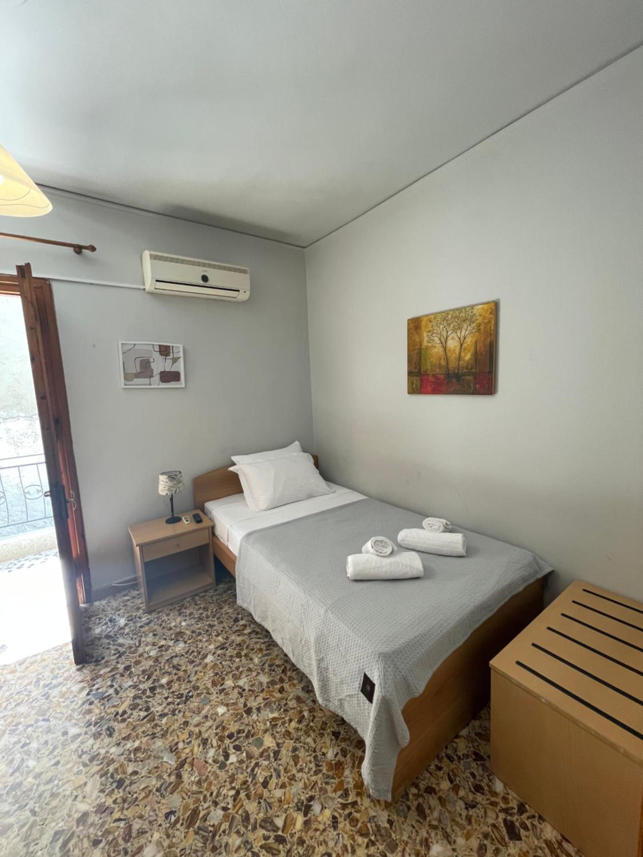 Single Room photo 1
