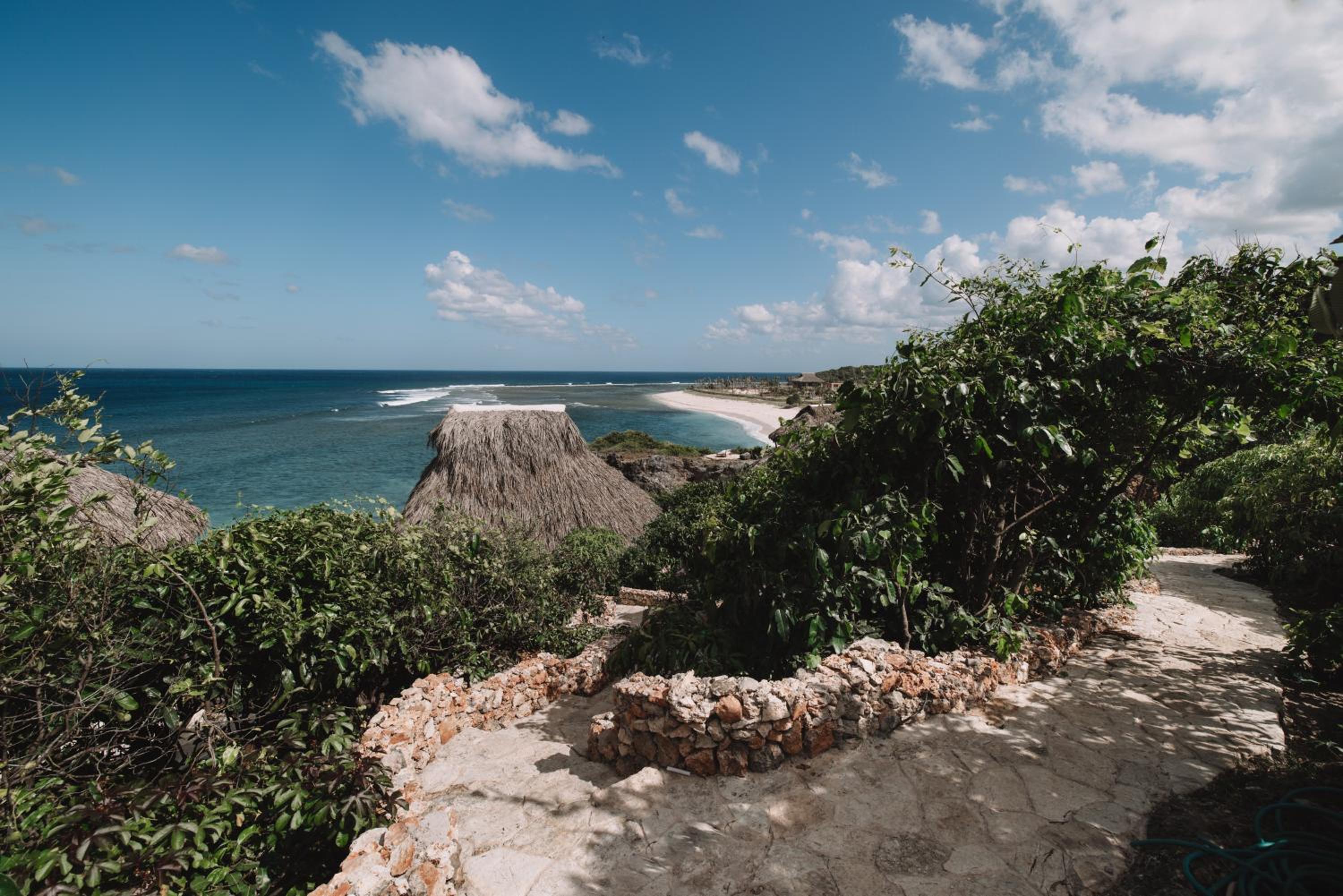 Villa - Beach Front - Photo 4