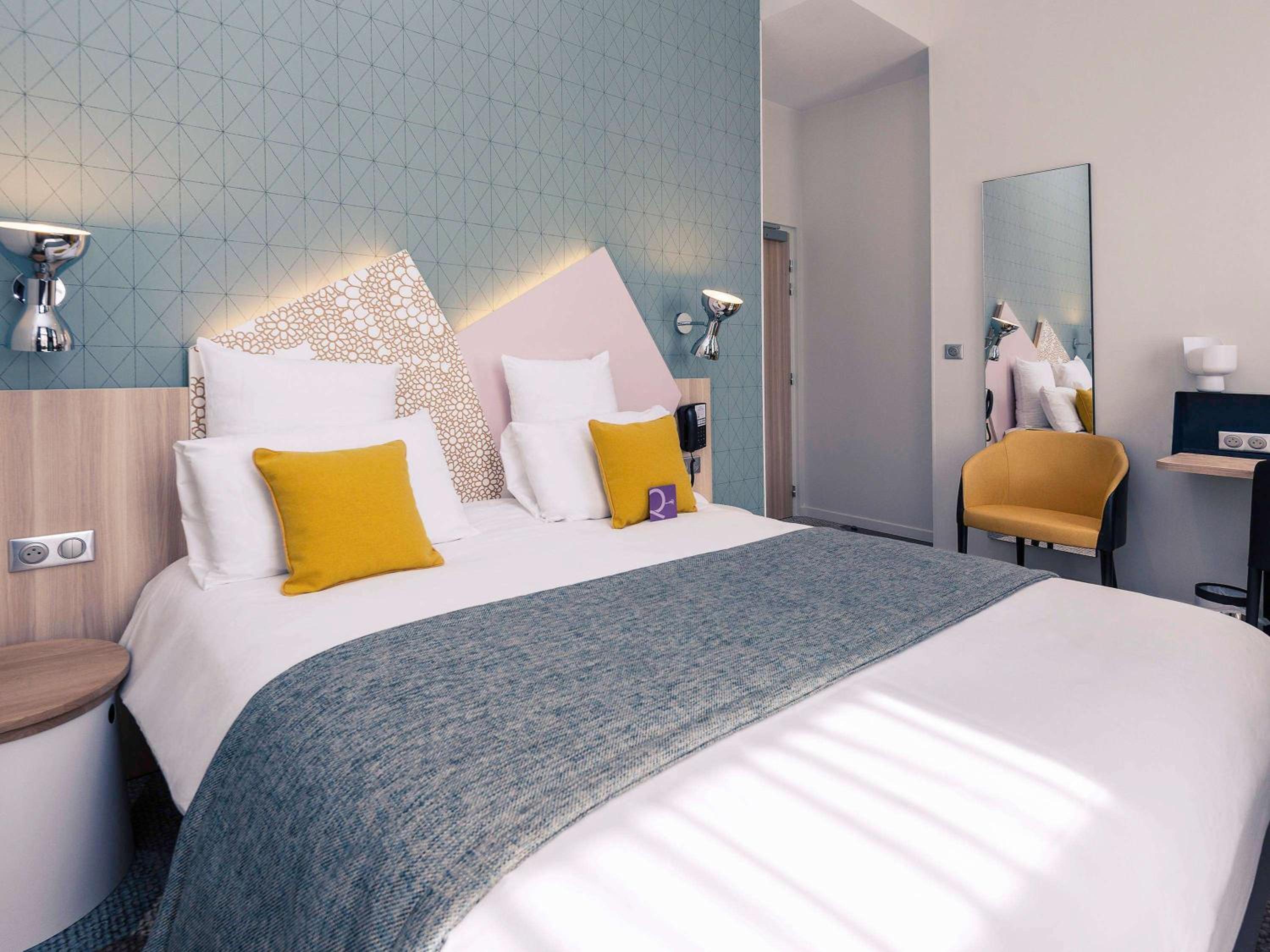 Standard One Double Bed - Photo 16