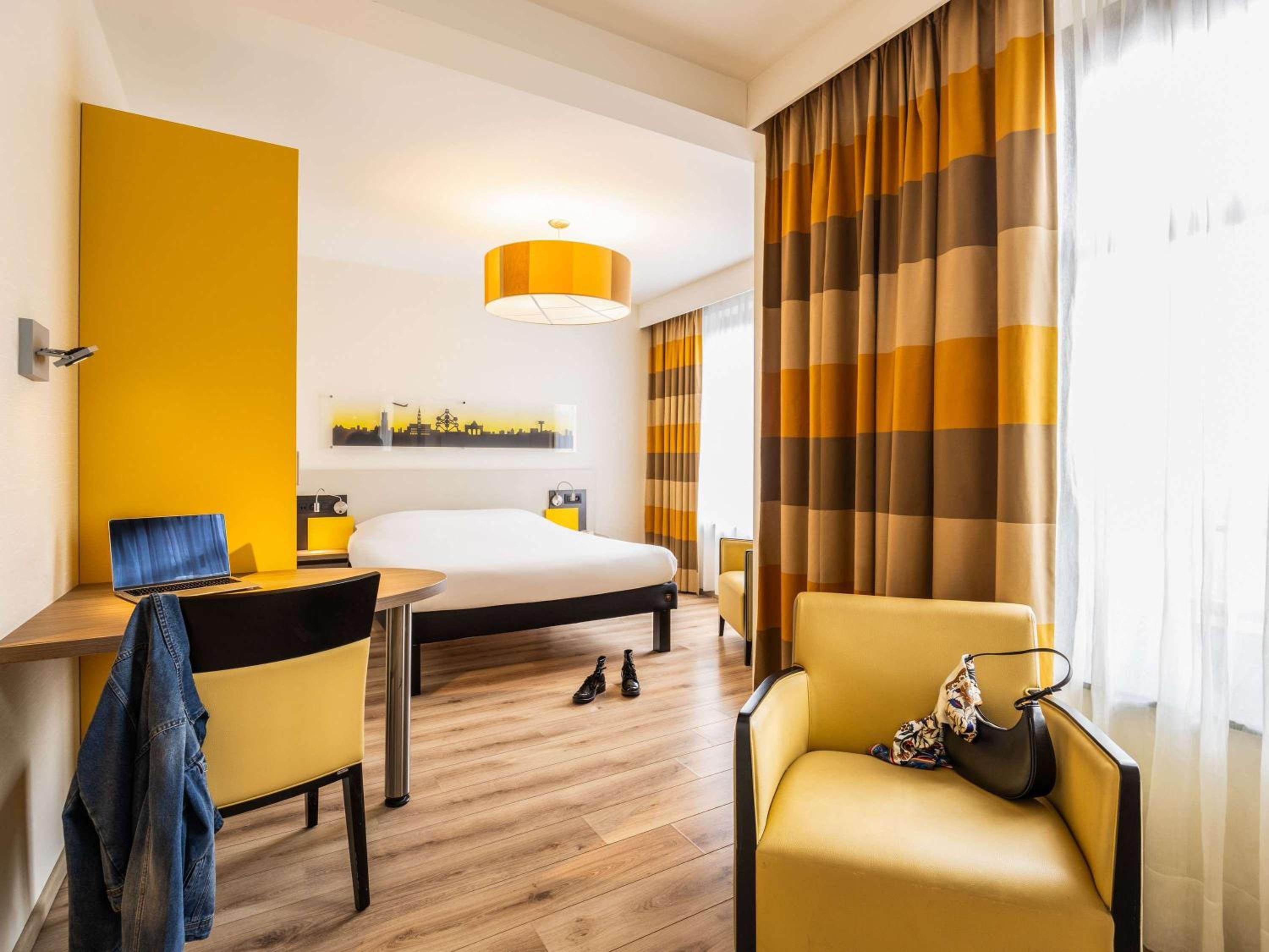Suite with One Double Bed and Sofa Bed