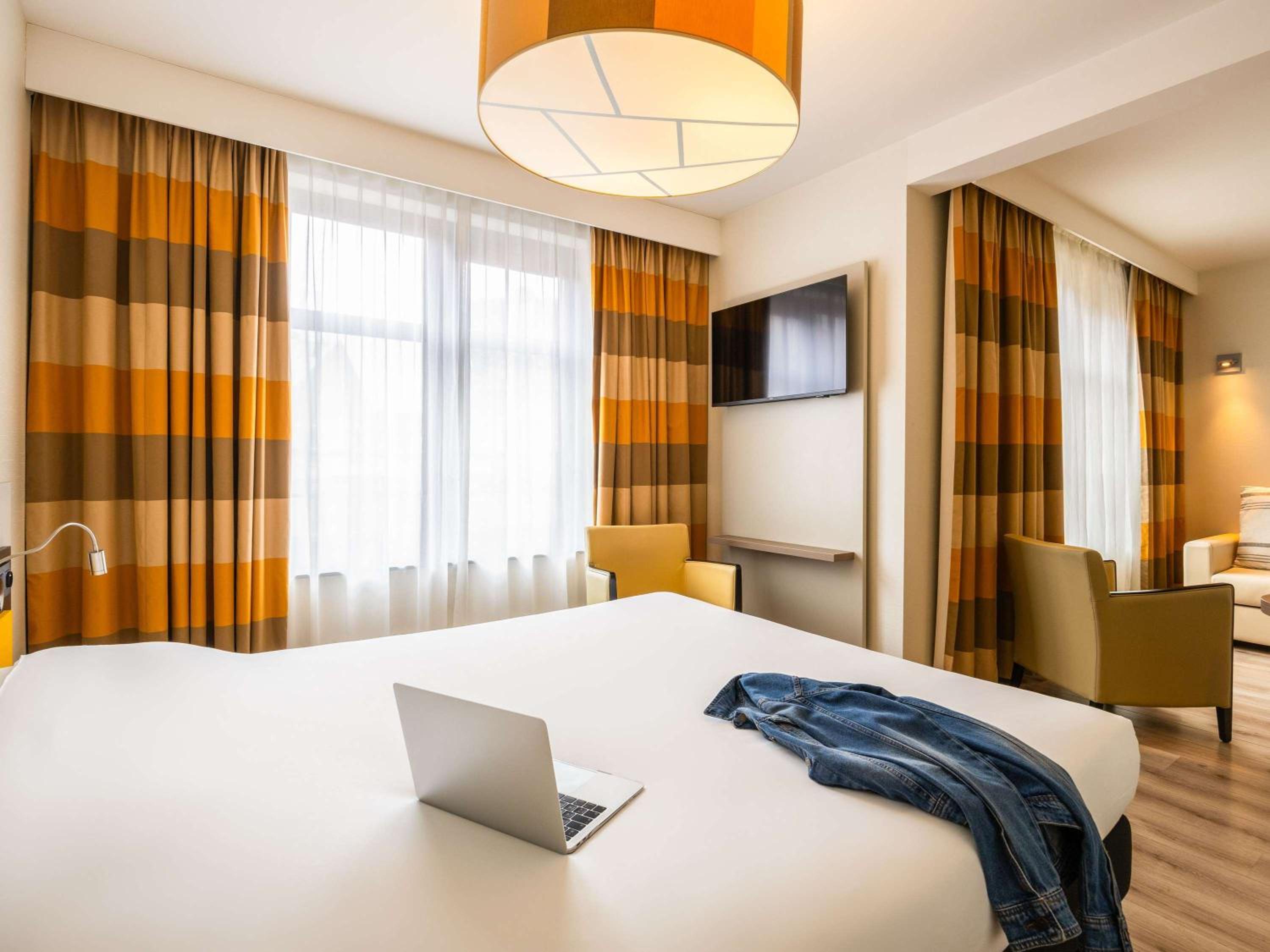 Suite with One Double Bed and Sofa Bed