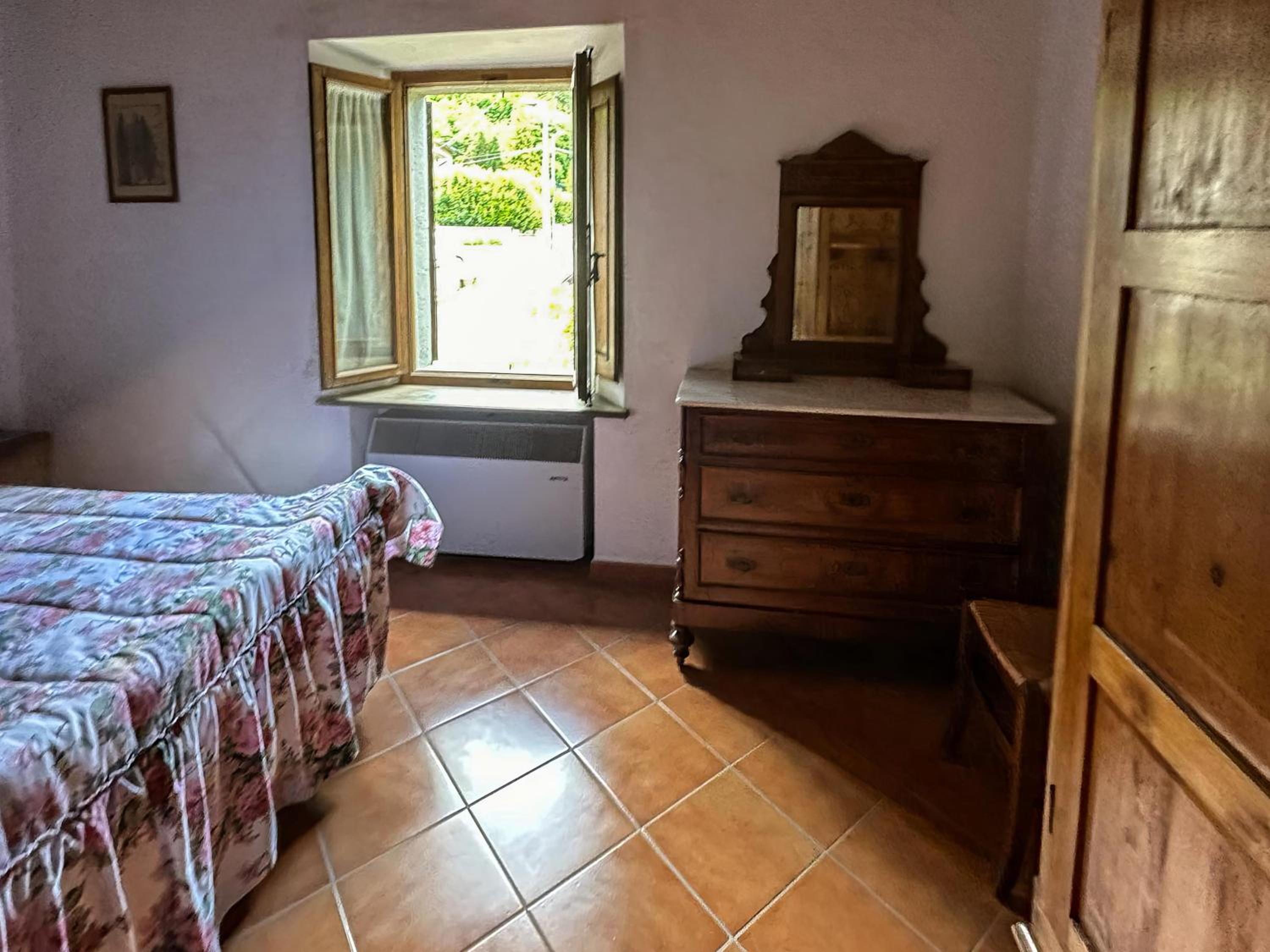 Two-Bedroom House photo 3