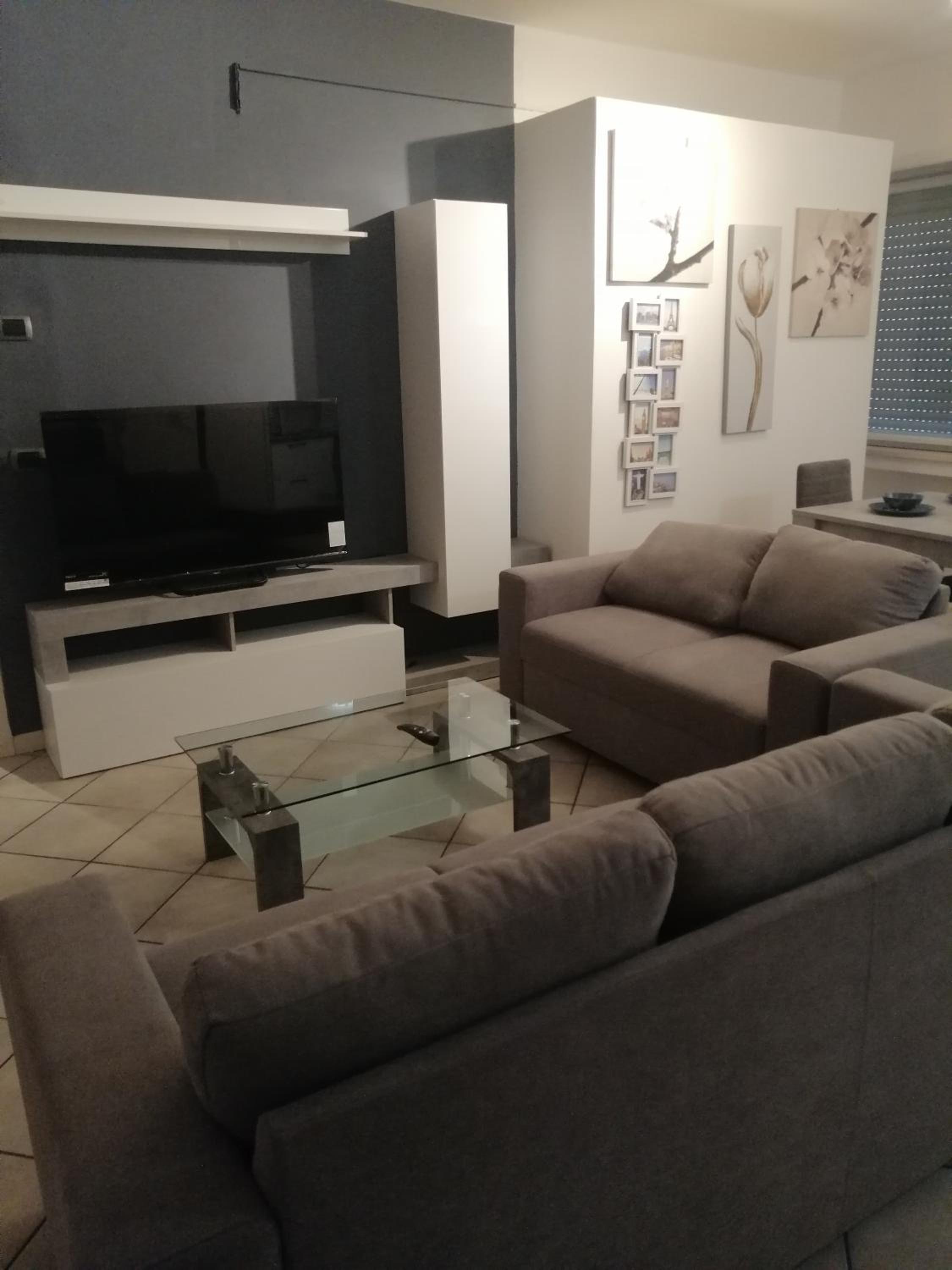 Two-Bedroom Apartment With City View photo 3