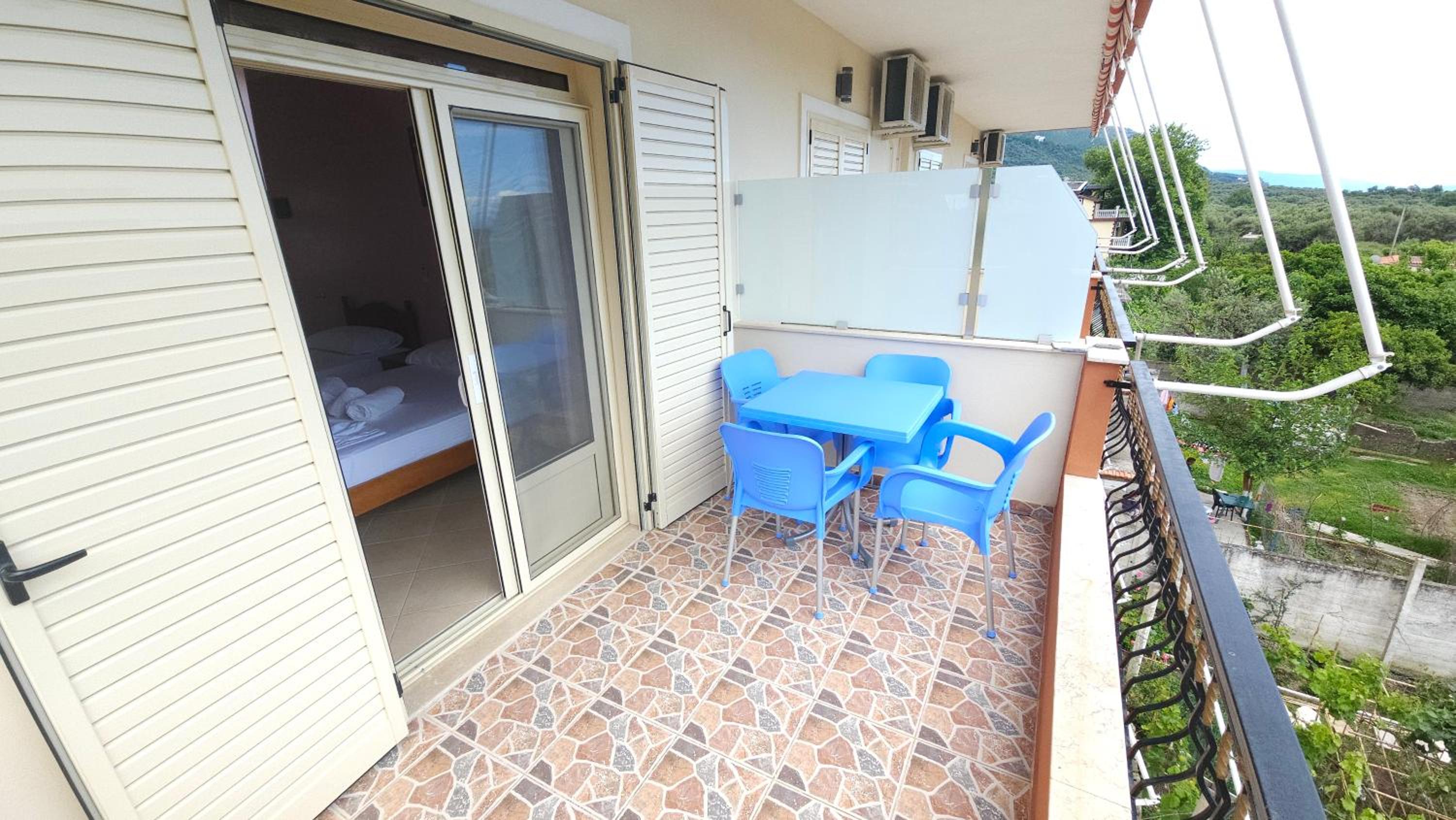 Standard Triple Room with Sea View photo 2