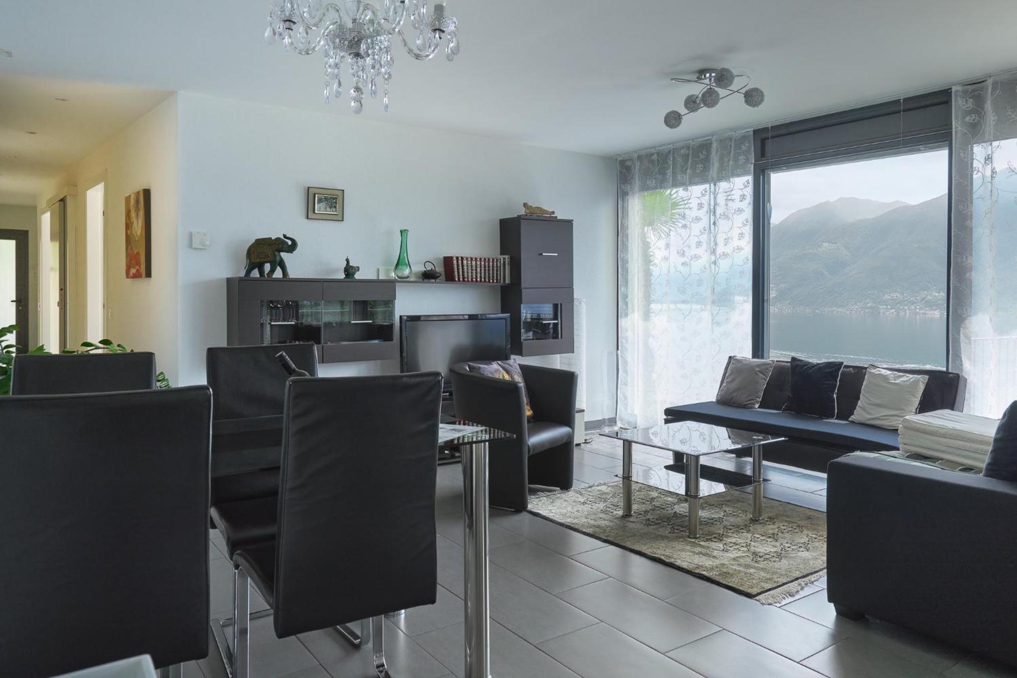 Apartment photo 1
