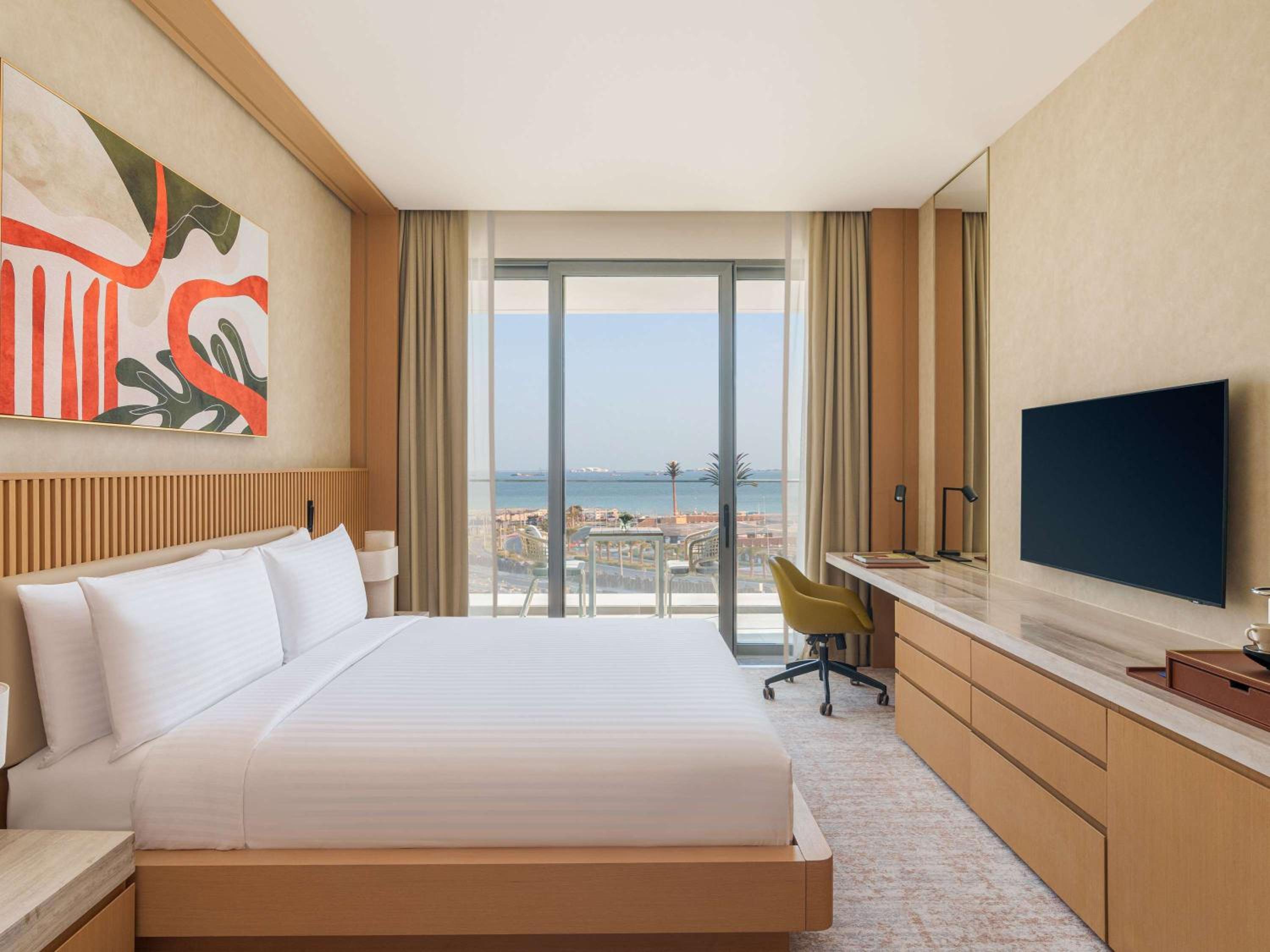 Two Bedroom Family Room Sea View with Meryal Waterpark Access - Photo 6