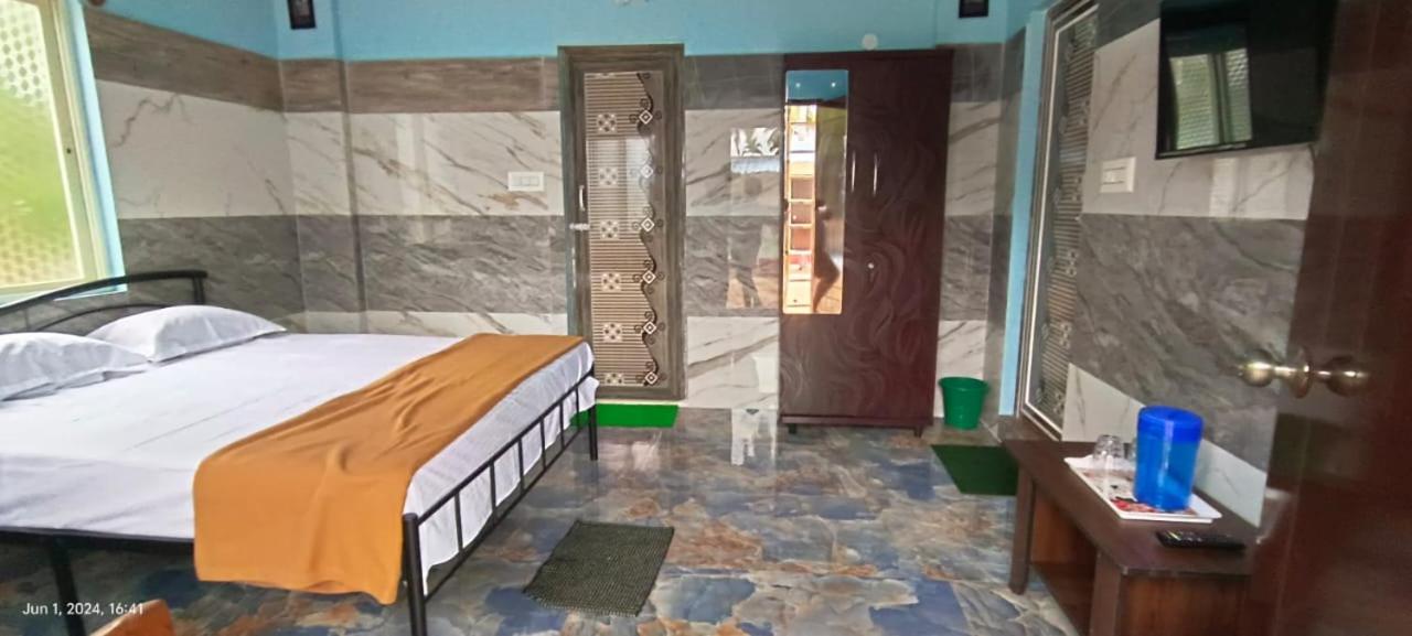 Deluxe Double Room with Balcony and Sea View - Photo 1