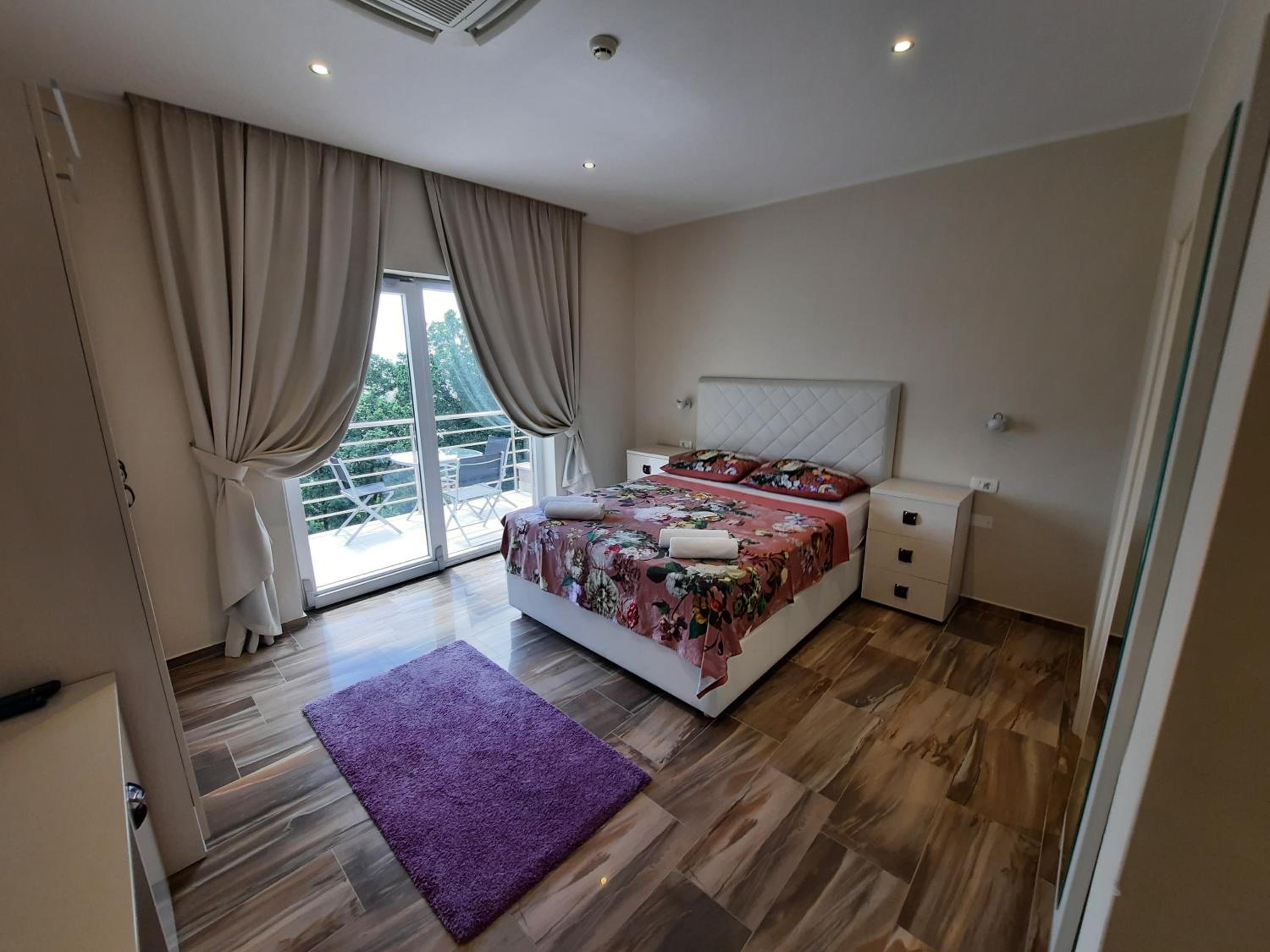 Double Room With Balcony And Sea View