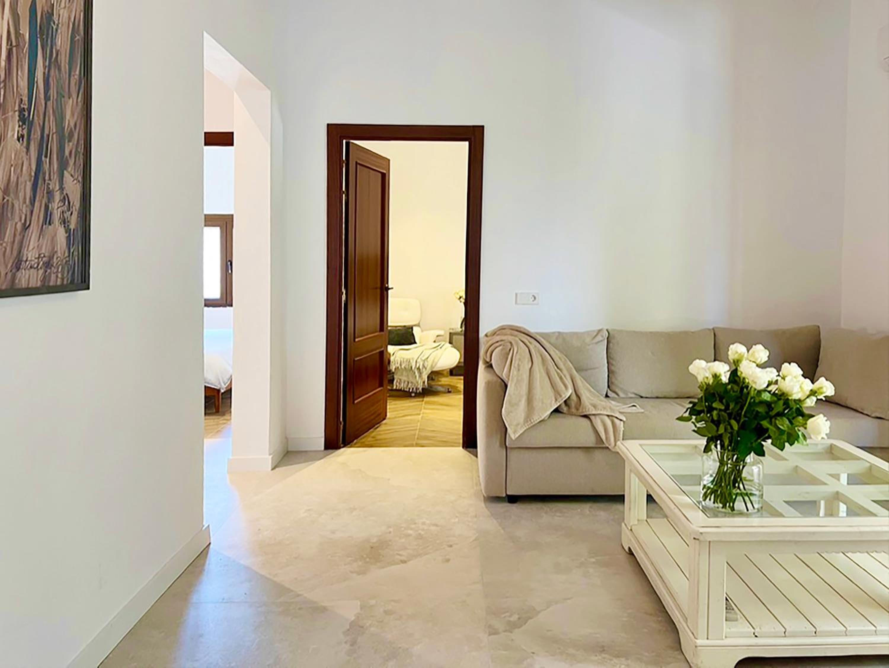 Three-Bedroom Villa photo 3