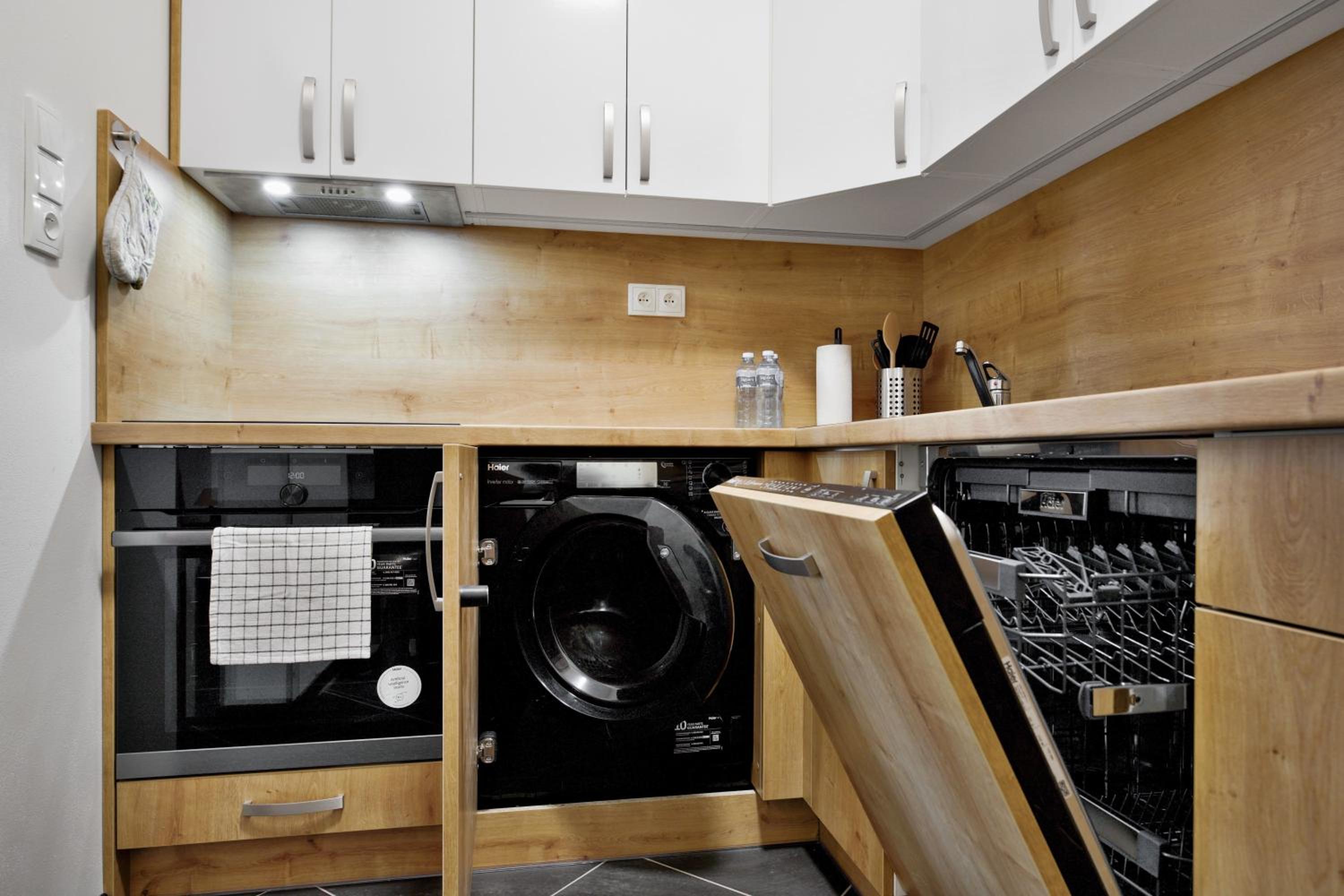 Two-Bedroom Apartment - Photo 9