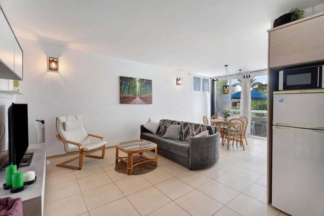 Apartamento con vista al jardín