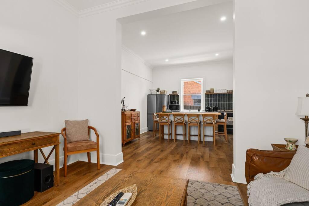 Three-Bedroom House photo 1
