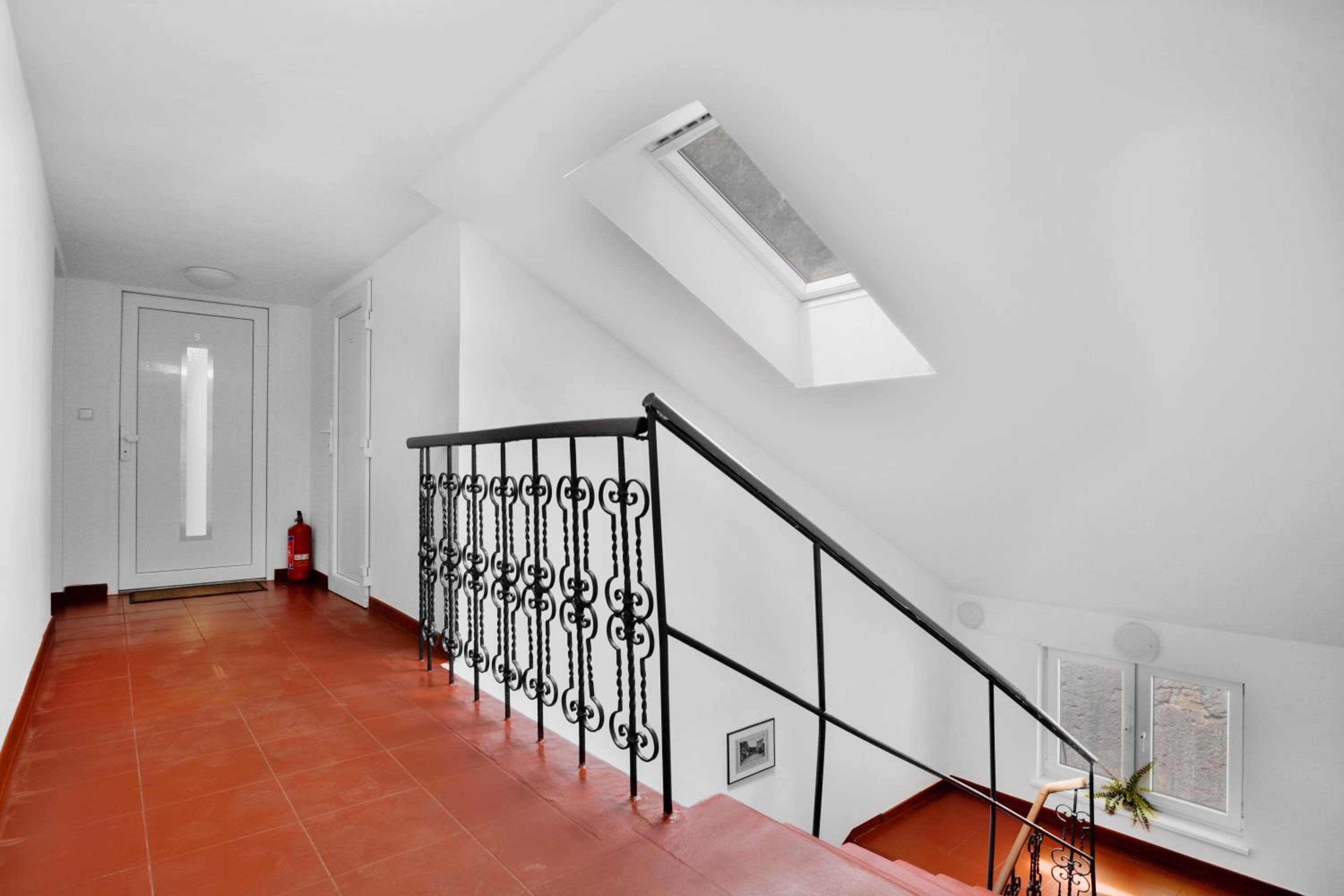 Penthouse Apartment - Photo 3