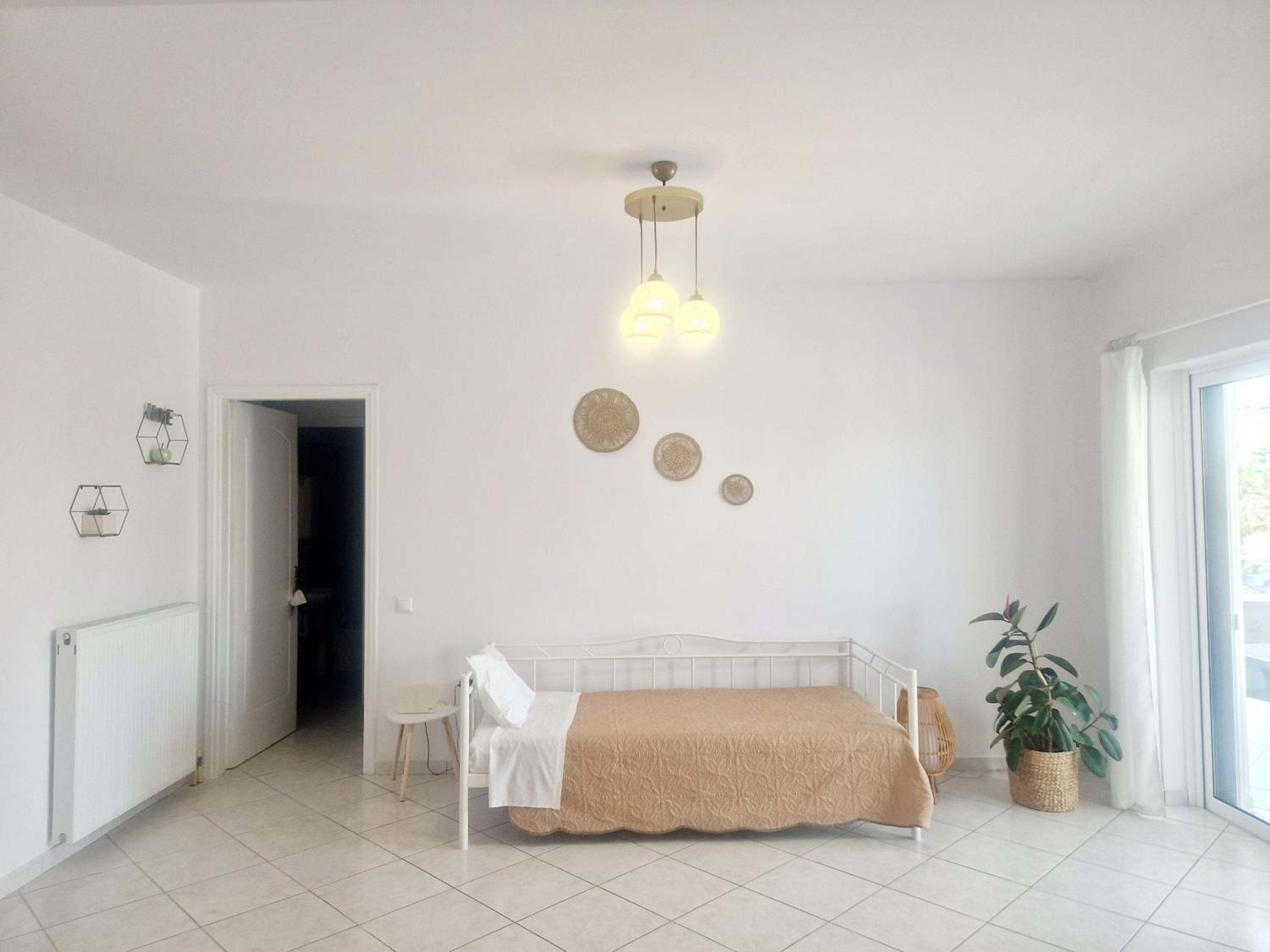 Three-Bedroom Apartment photo 2