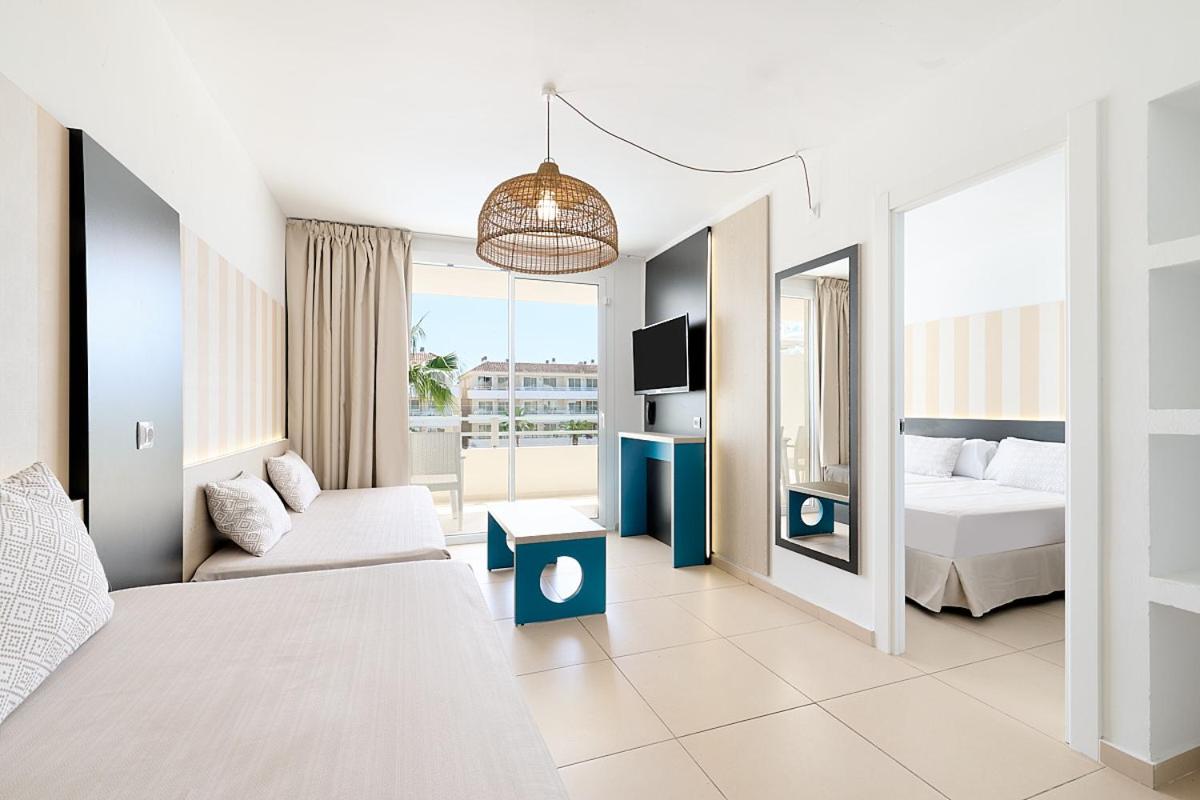 Suite with Waterpark View