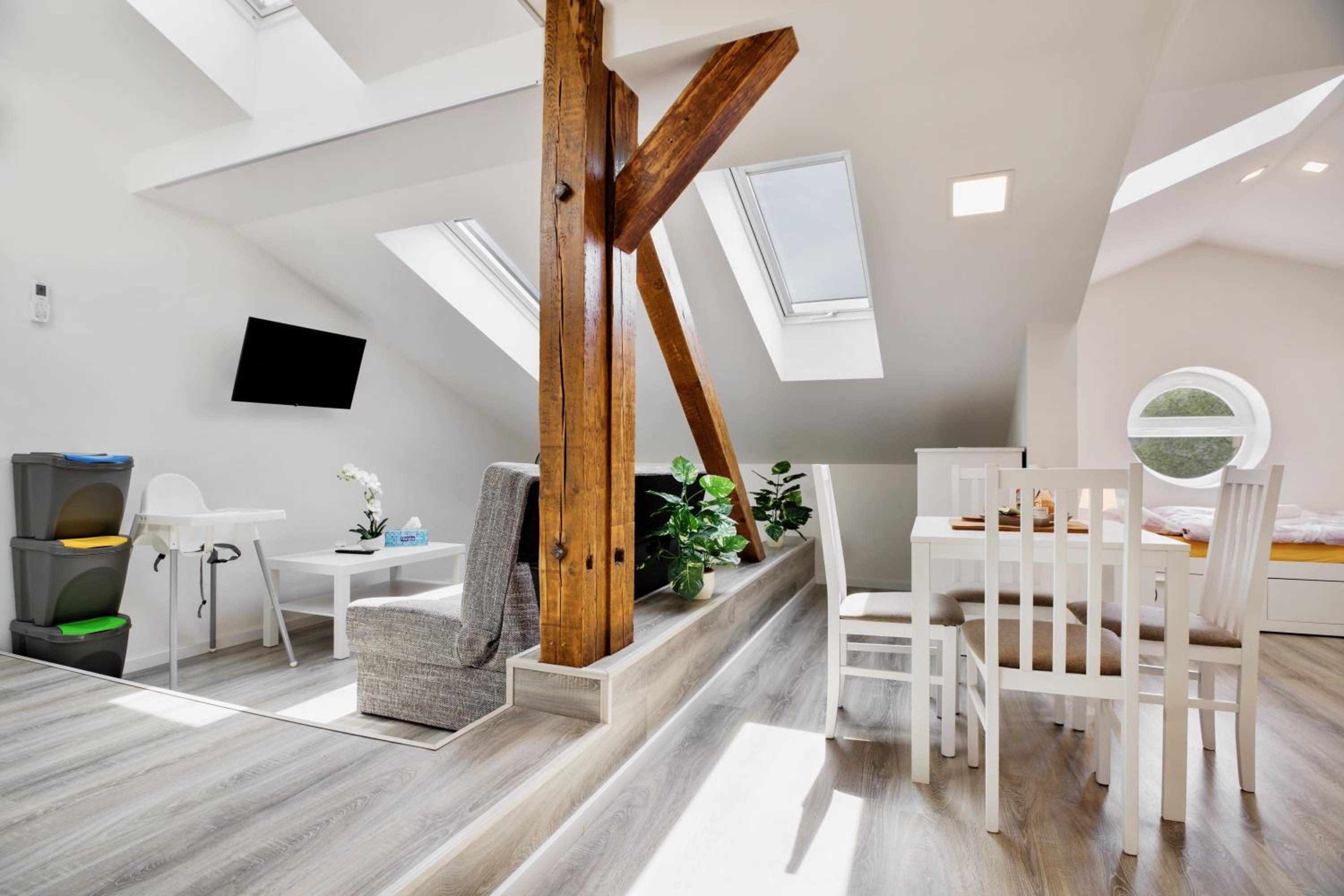 Penthouse Apartment - Photo 5