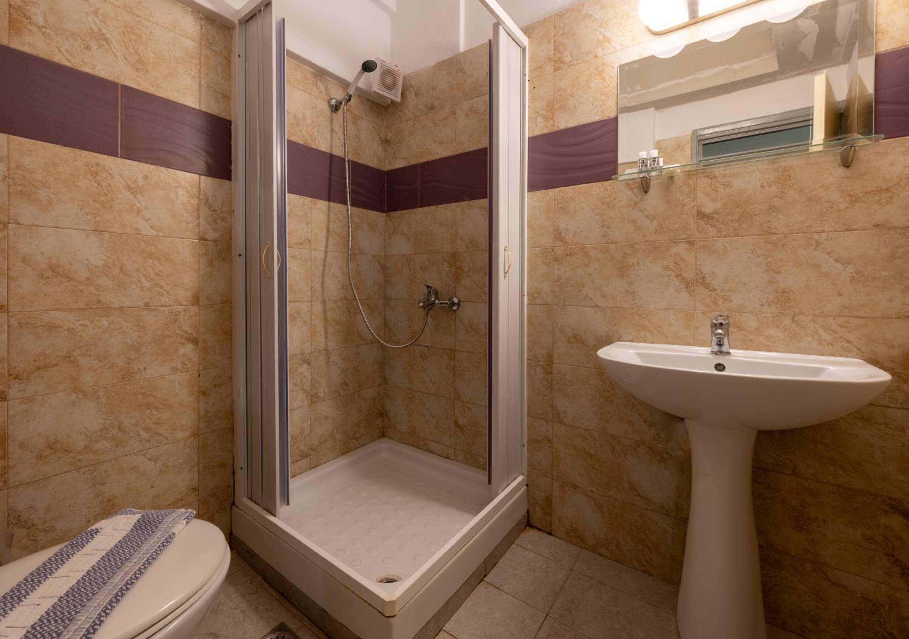Quadruple Room photo 2