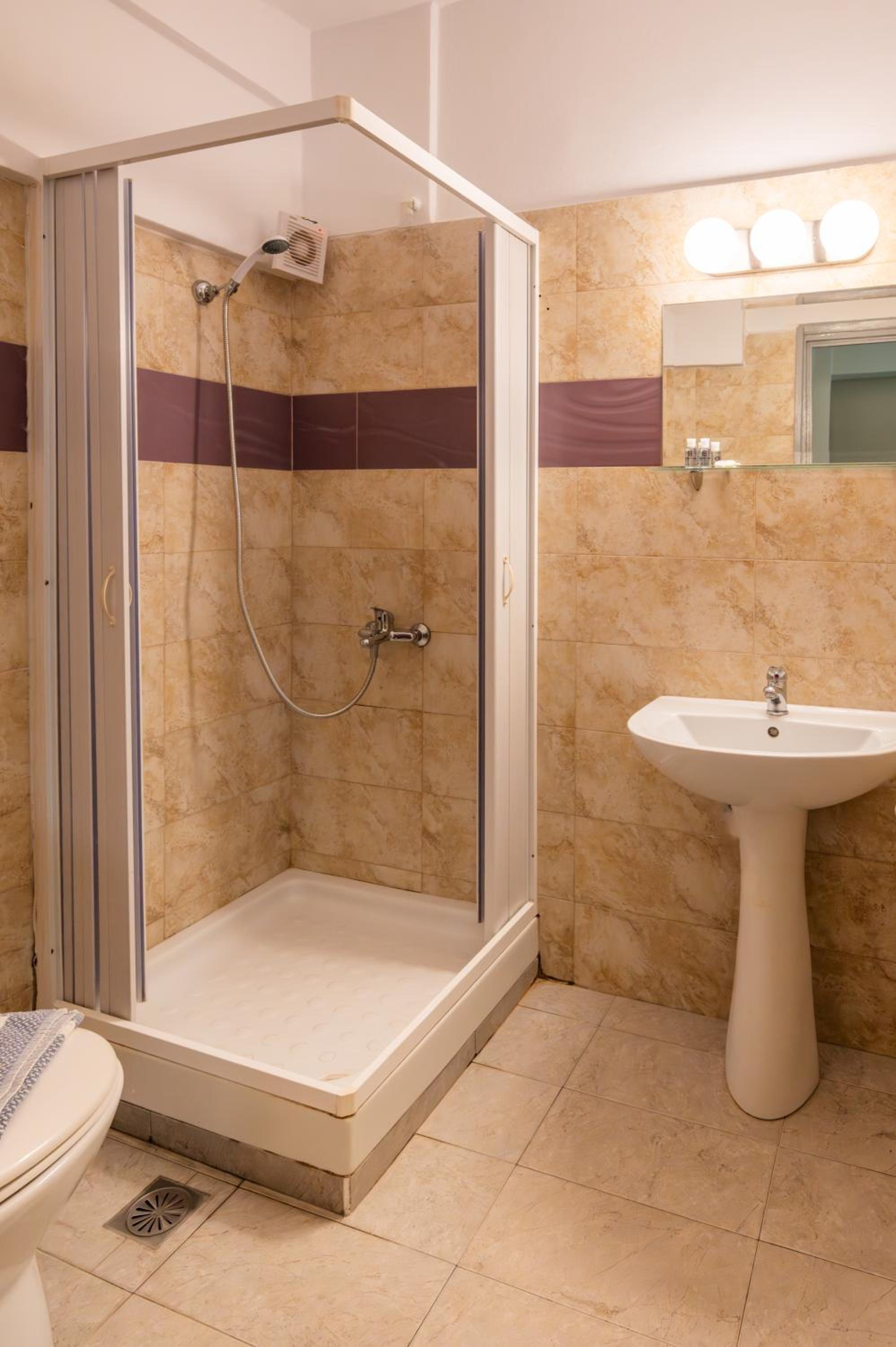 Triple Room photo 3