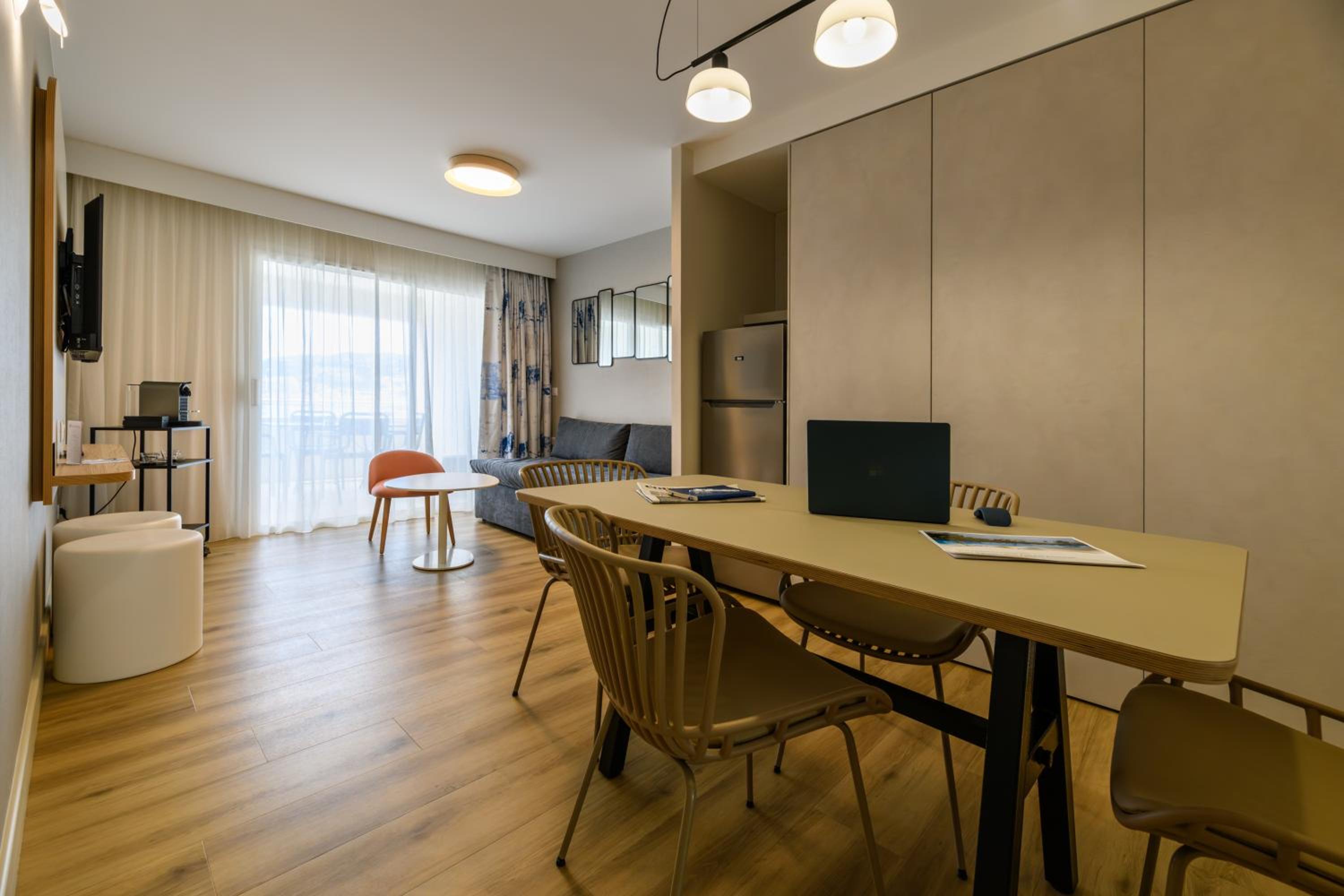 Two-Bedroom Suite with Terrace and Two Bathrooms - Photo 1