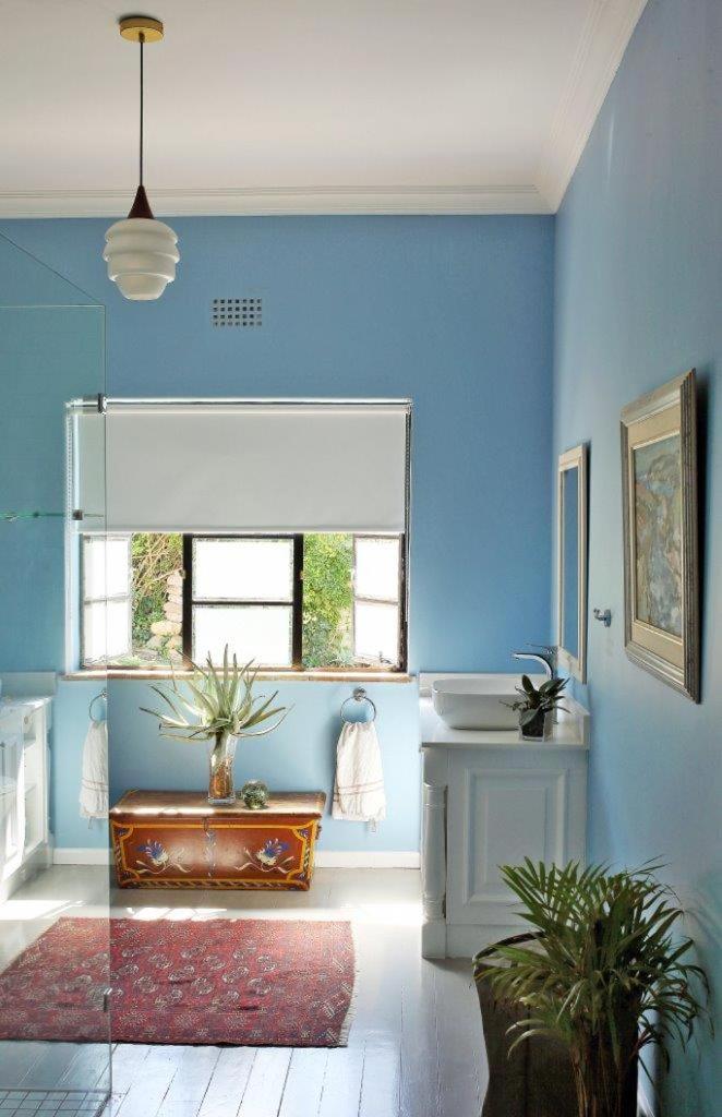 Three-Bedroom House photo 3