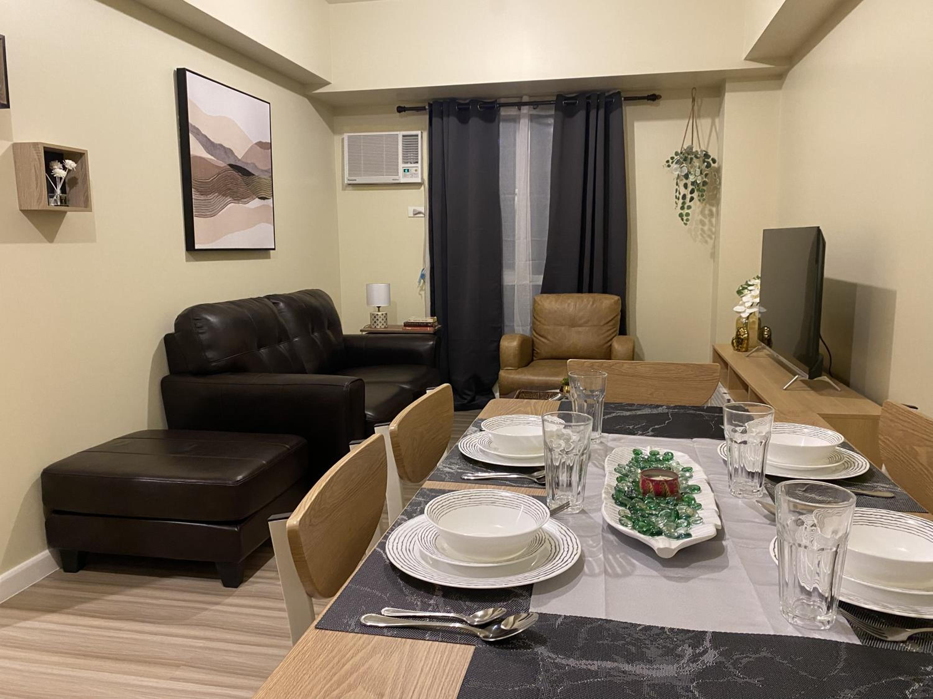 One-Bedroom Apartment with Pool View photo 1