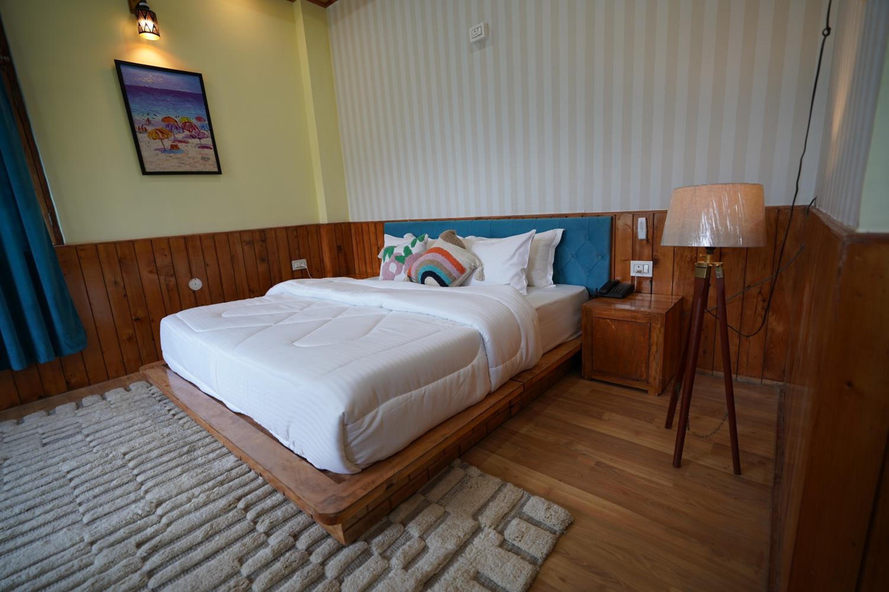 Deluxe Double Room With Balcony photo 3
