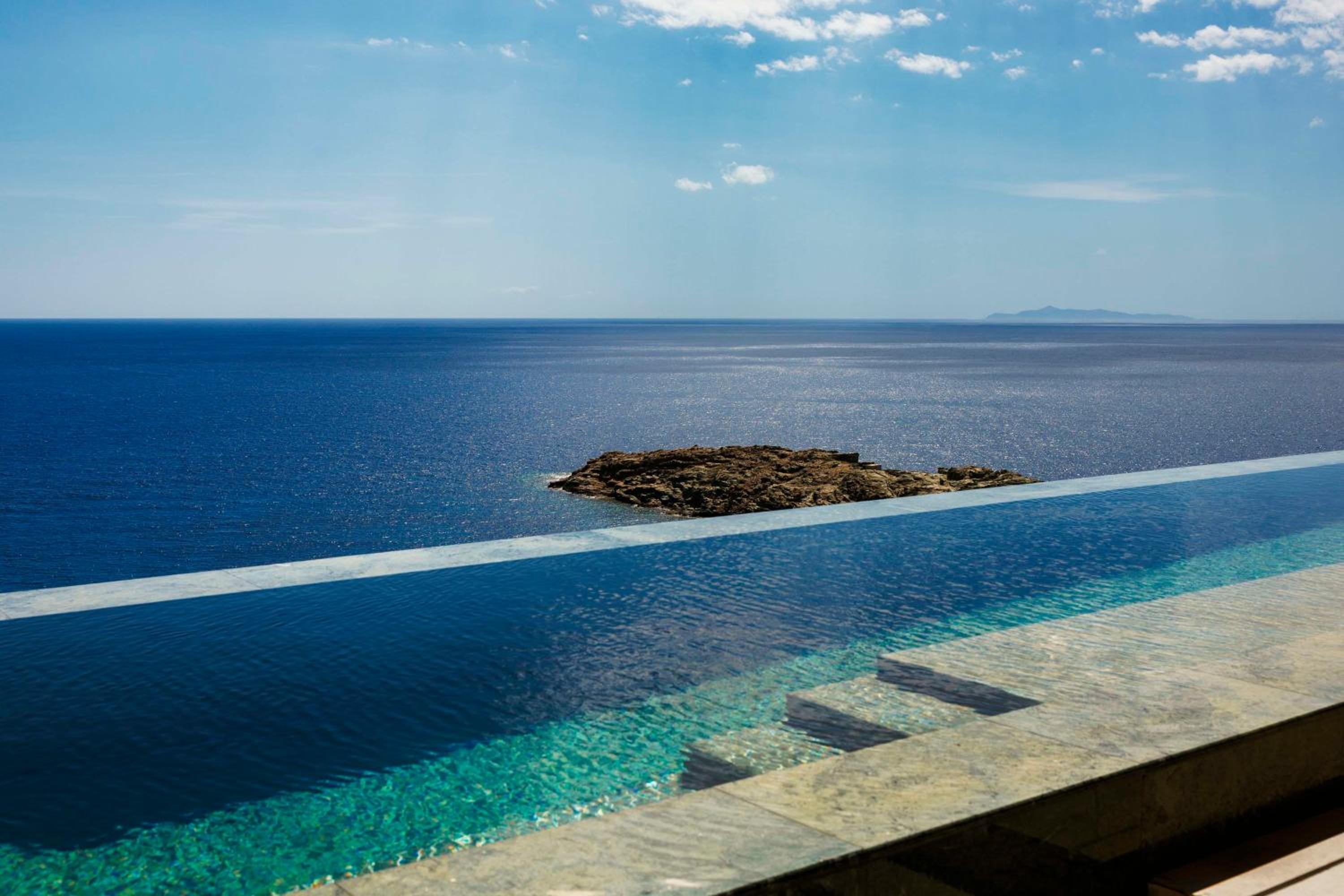 Two-Bedroom Grand Panoramic Villa with Private Pool photo 3