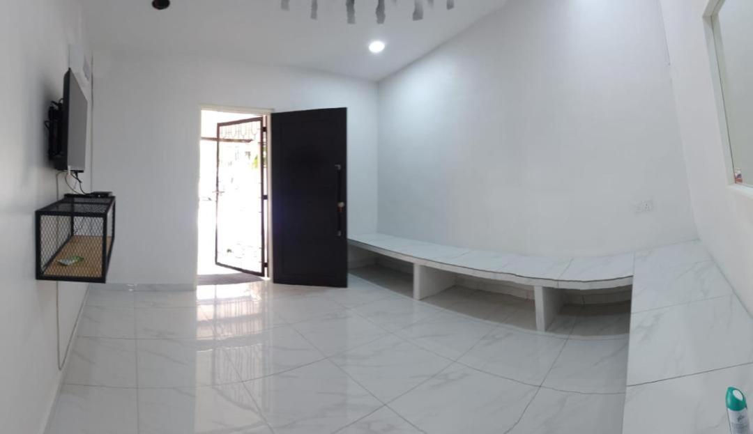 Three-Bedroom House photo 3