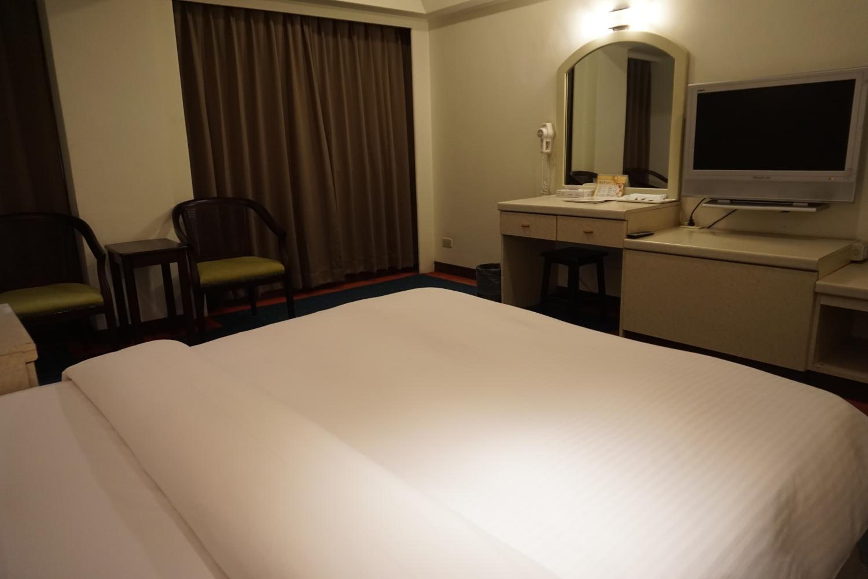 Standard Double Room - Photo 10