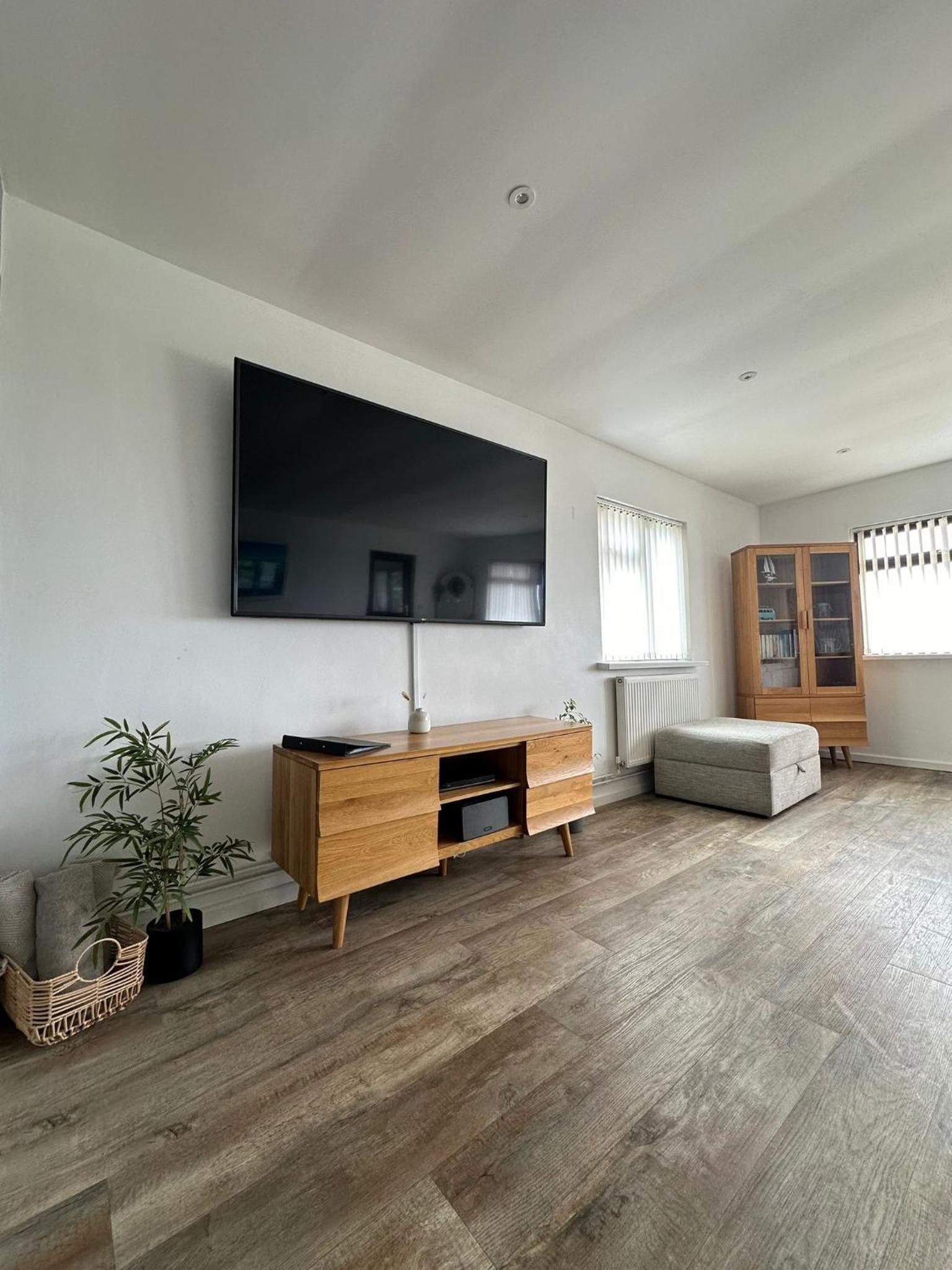 Four-Bedroom House photo 1