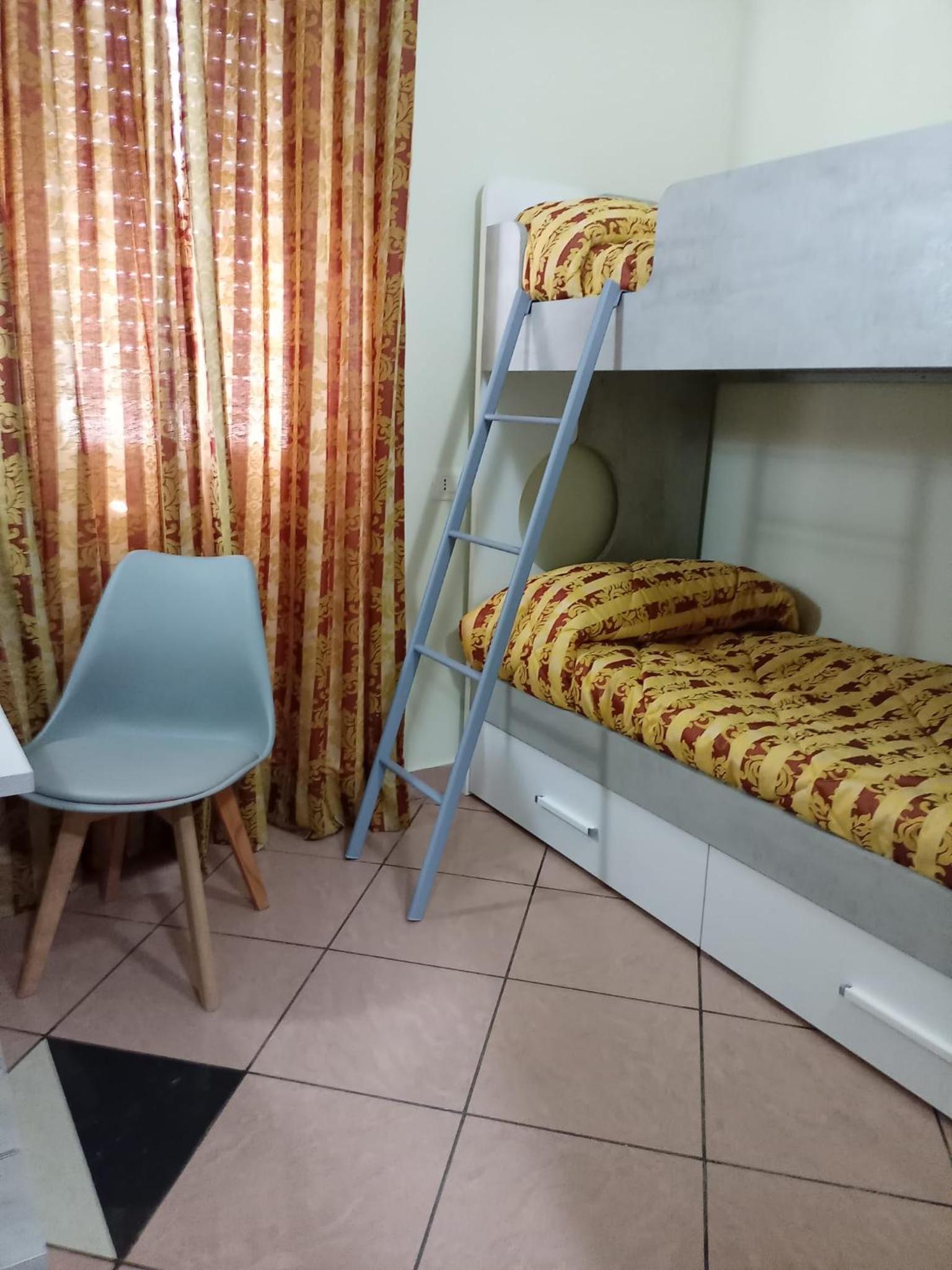 Quadruple Room - Photo 6