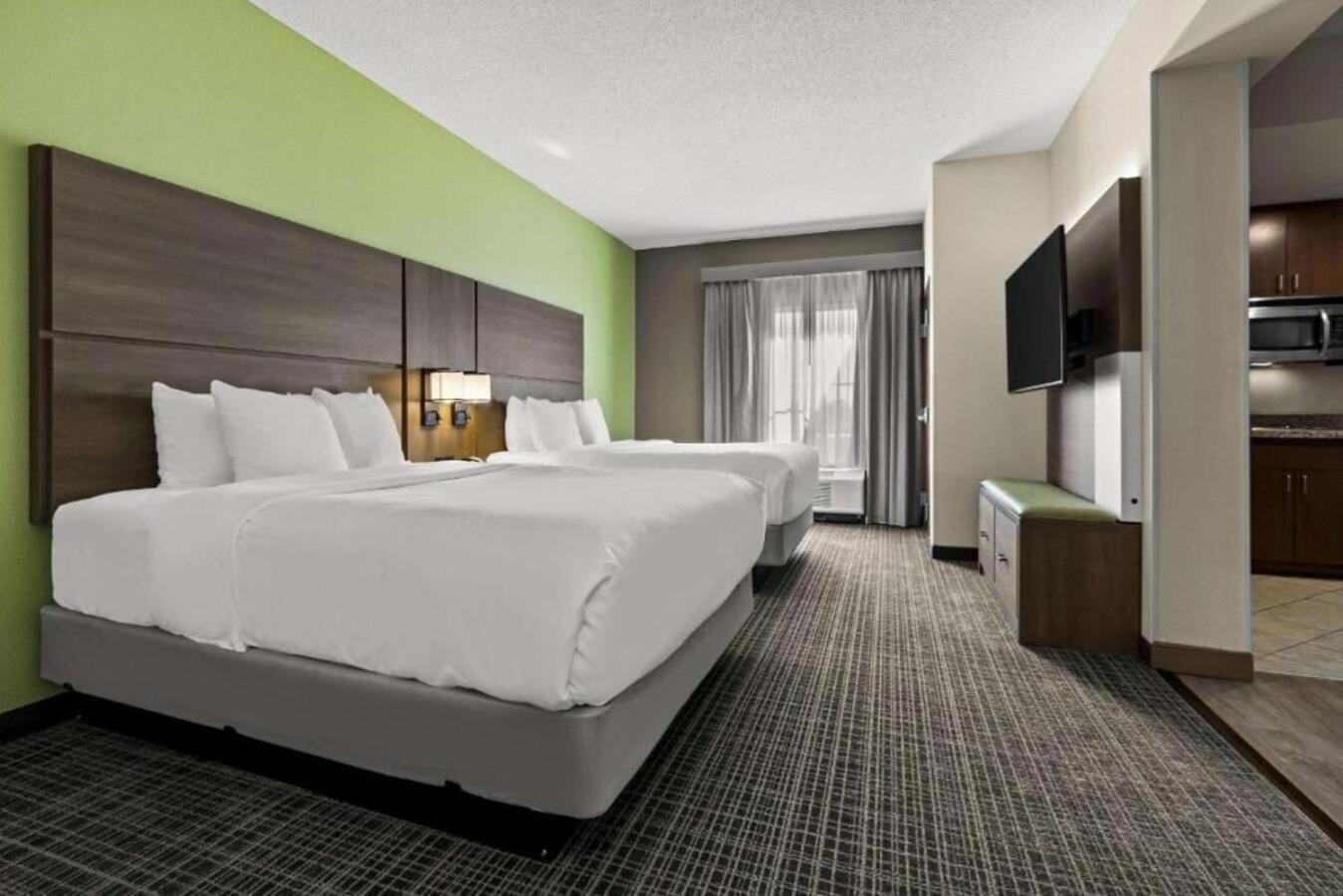 Efficiency Queen Suite with Two Queen Beds - Accessible/Non-Smoking - Photo 3
