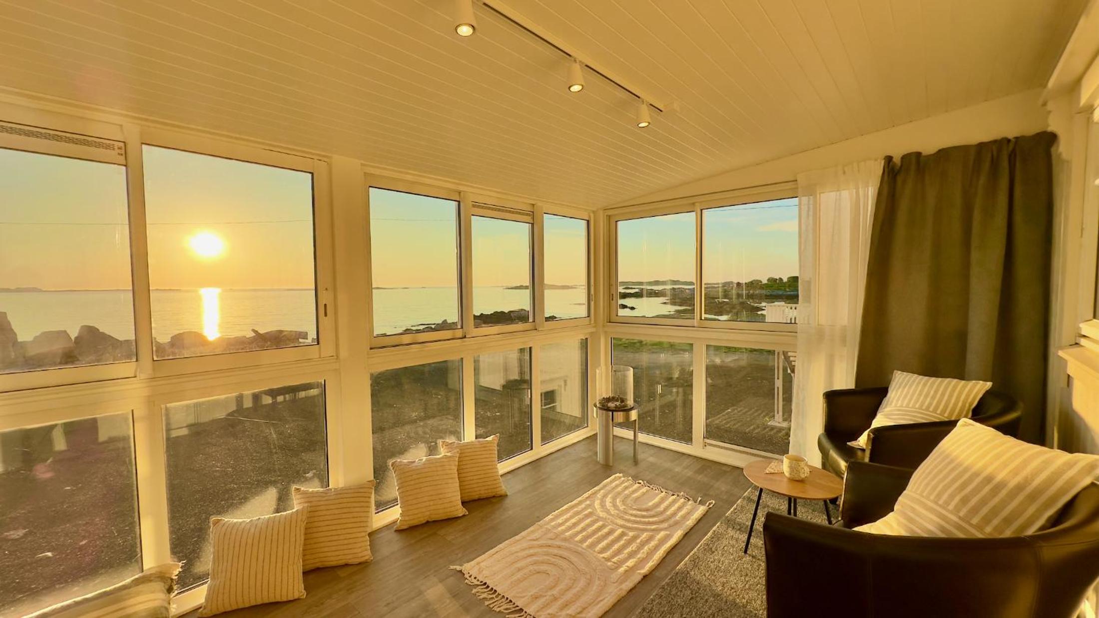 Apartment with Sea View photo 2
