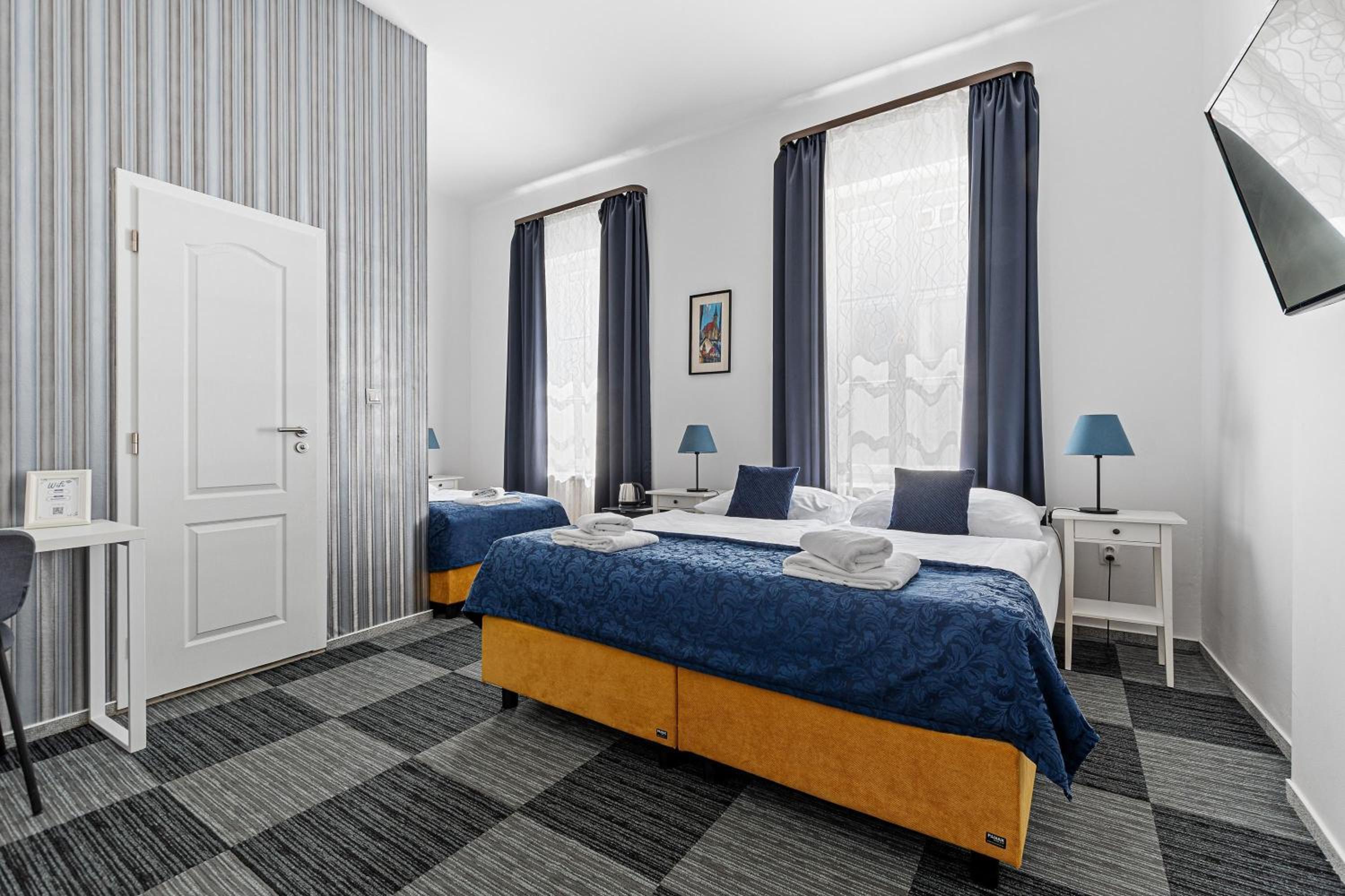 Triple Room - Photo 2
