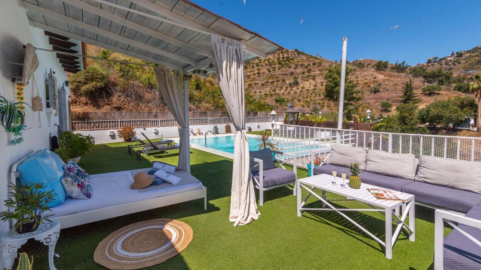 Three-Bedroom Villa photo 2