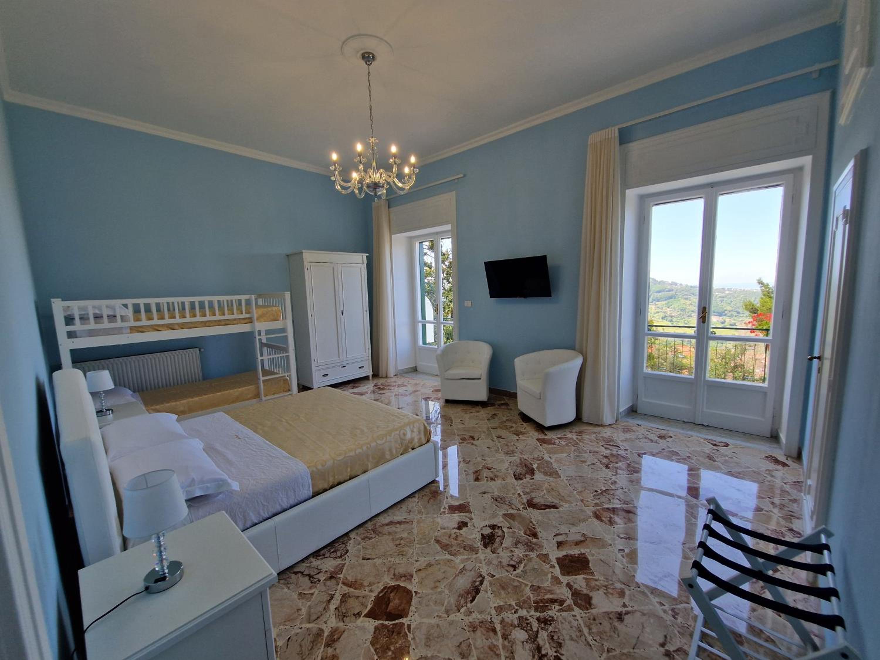 Quadruple Room with Sea View