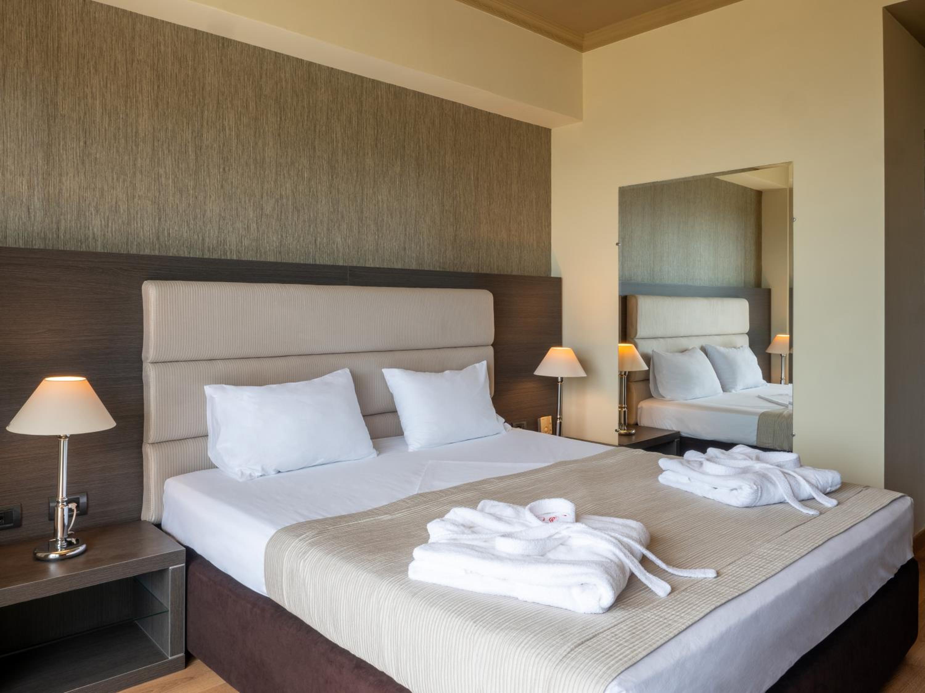 Double or Twin Room with Sea View