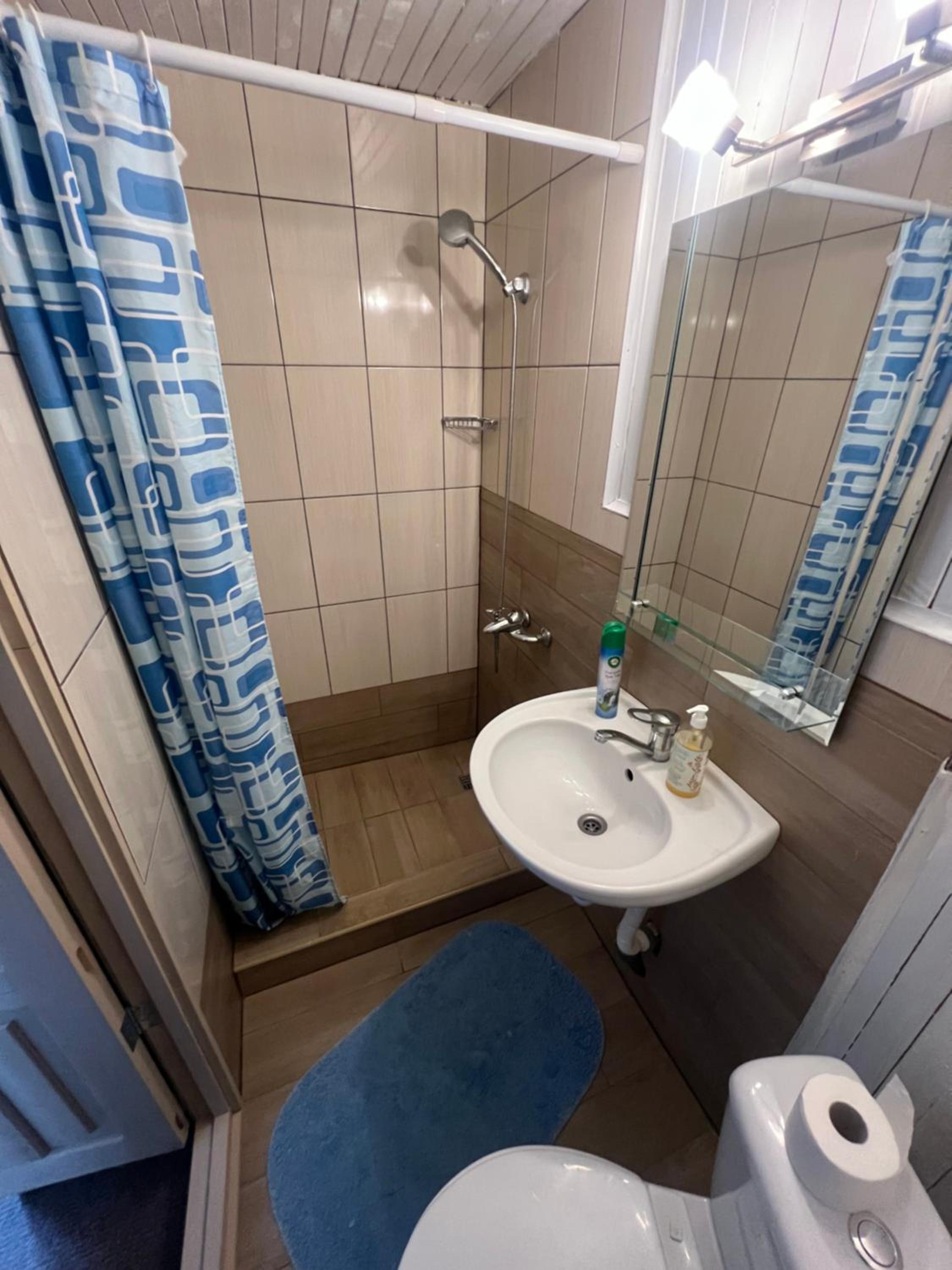 Double Room with Private Bathroom photo 1