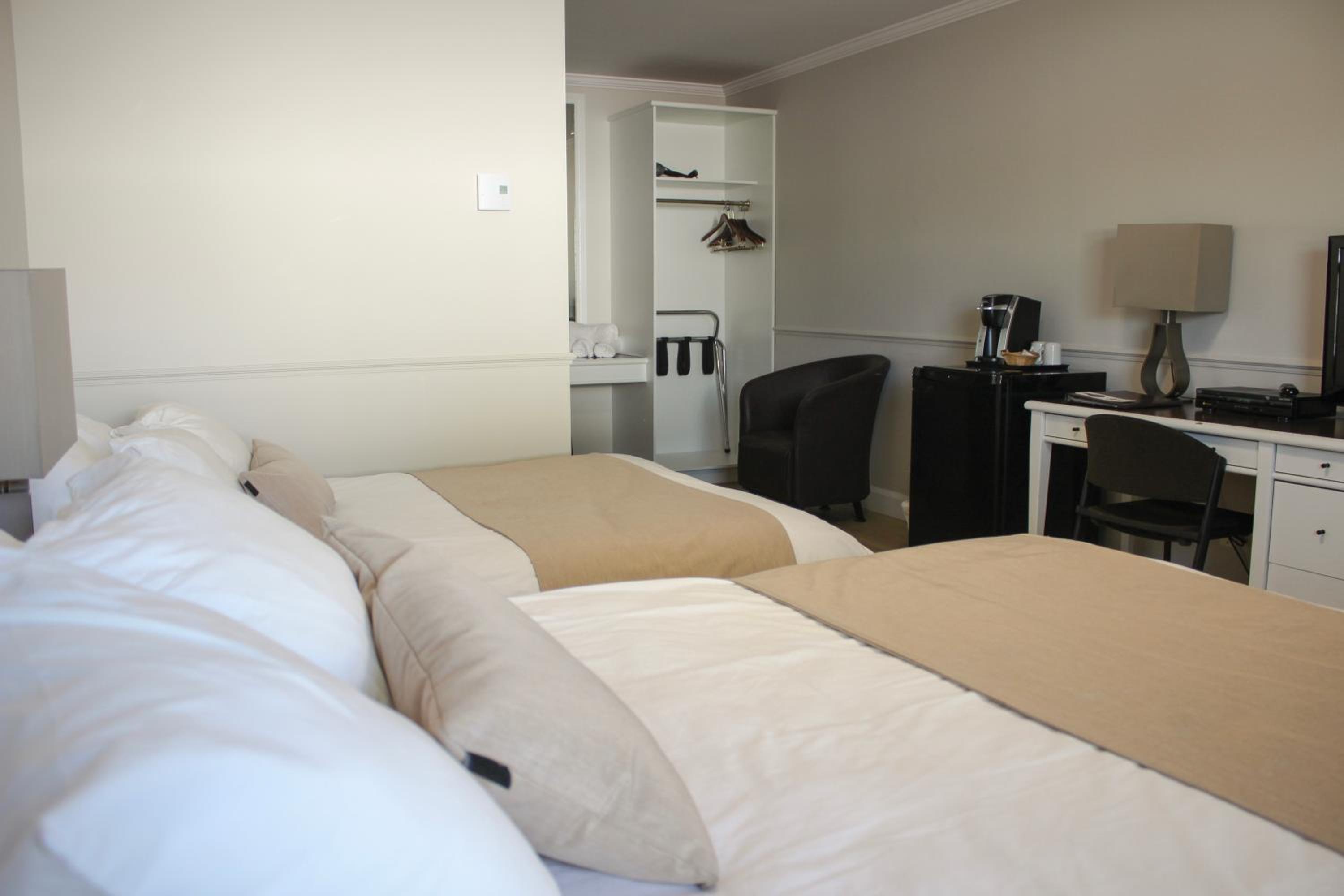 Standard Double Room photo 3
