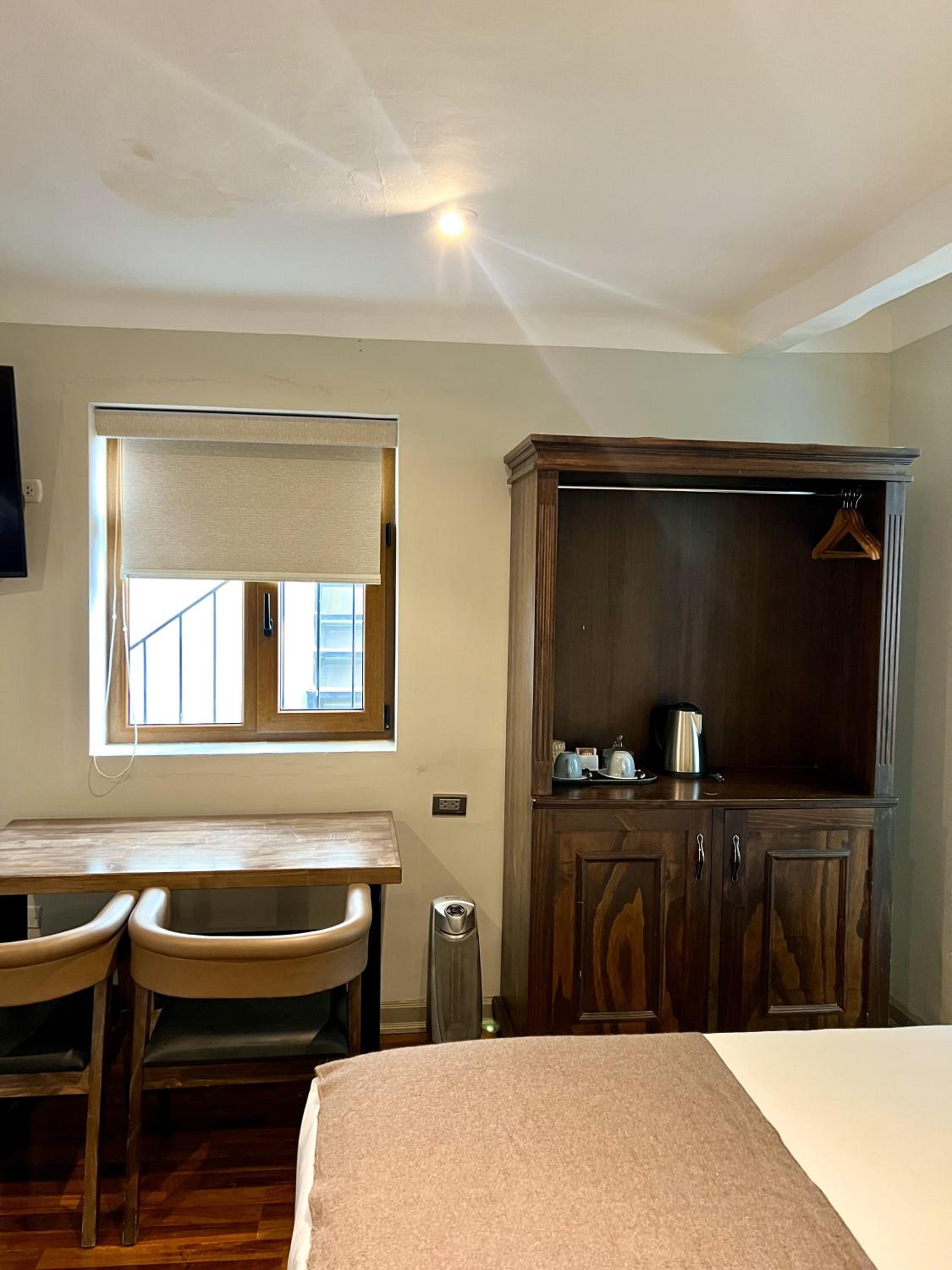 Classic Triple Room photo 2
