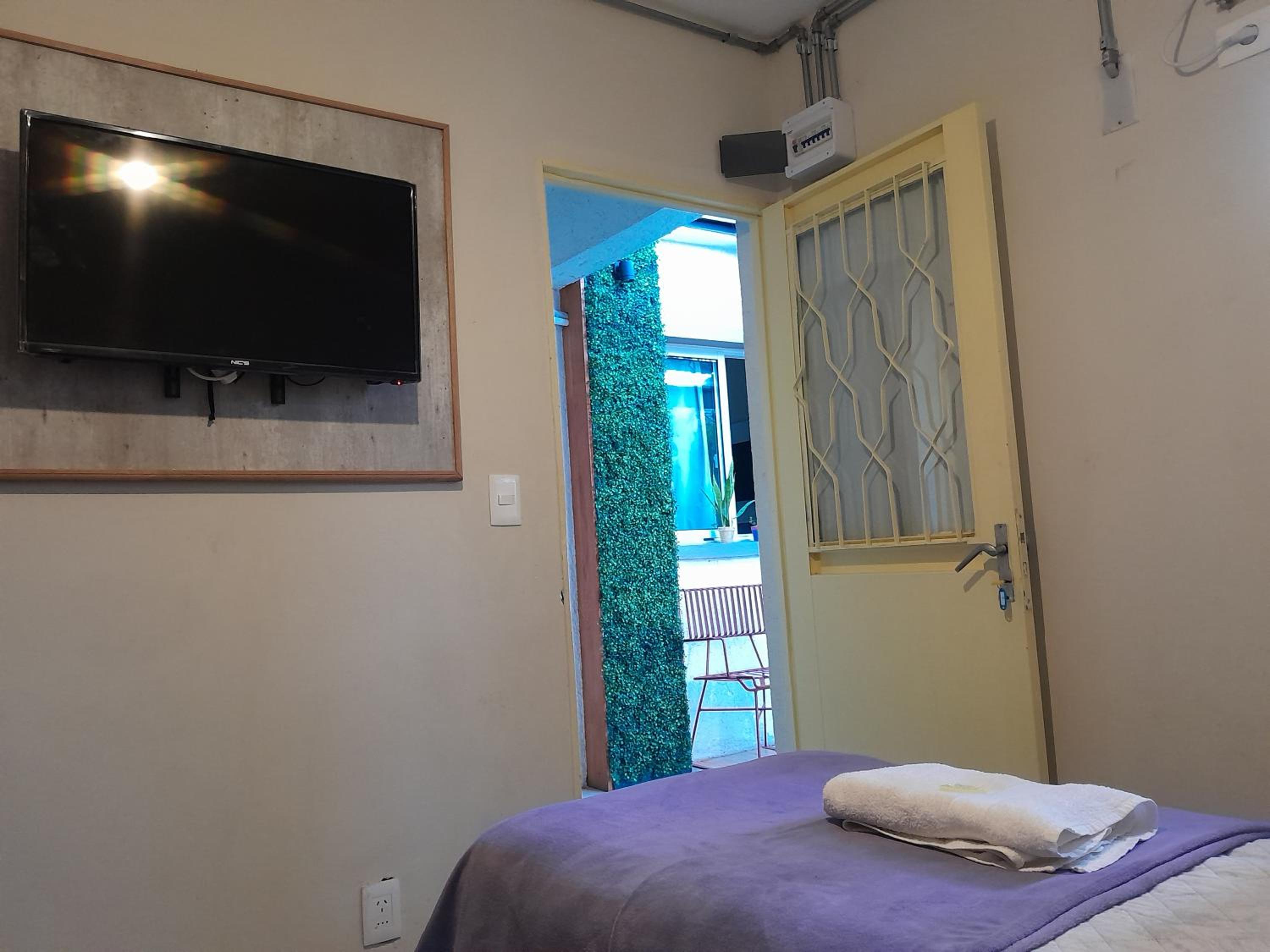 Standard Double Room with Shared Bathroom photo 3
