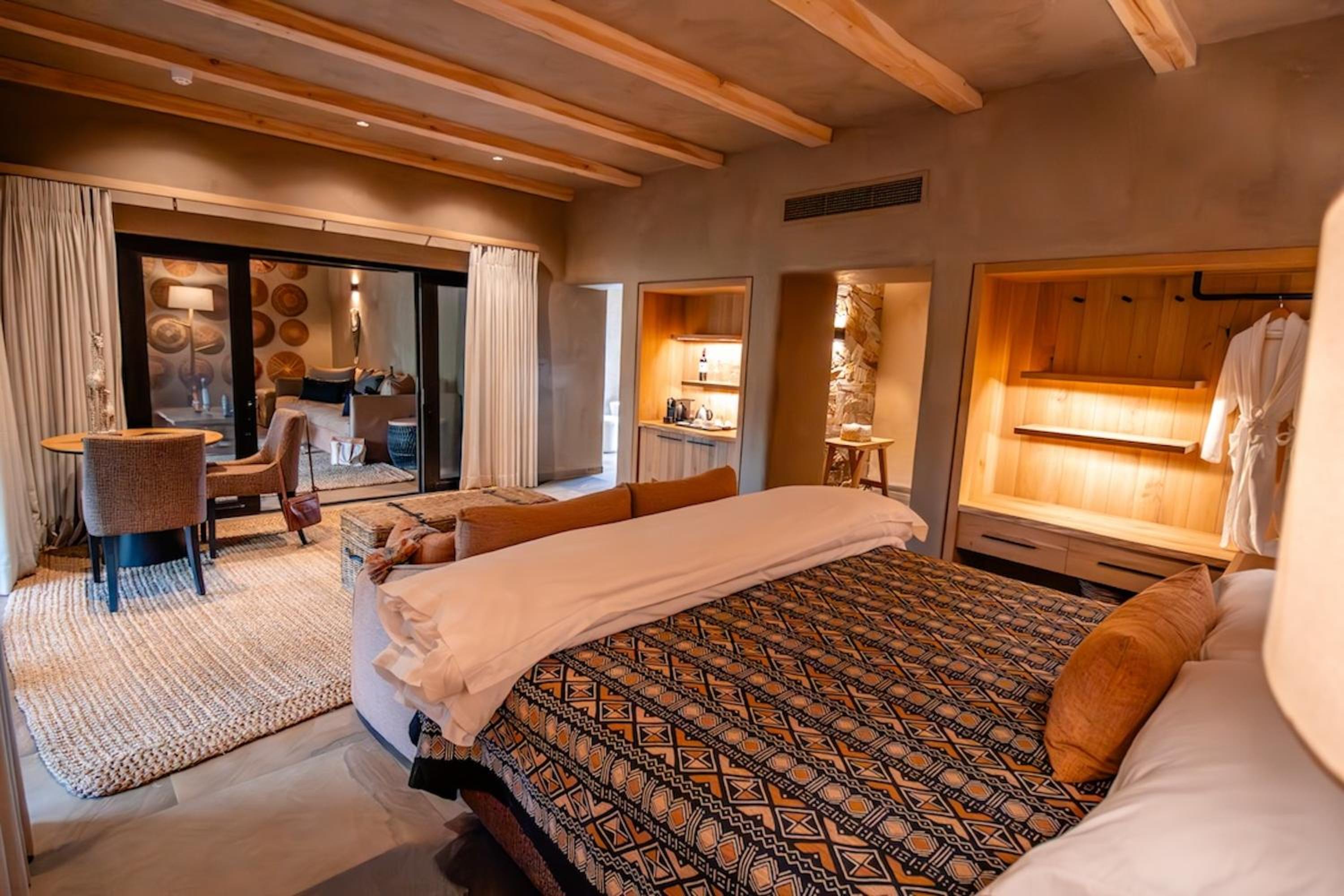 Royal Suite photo 2