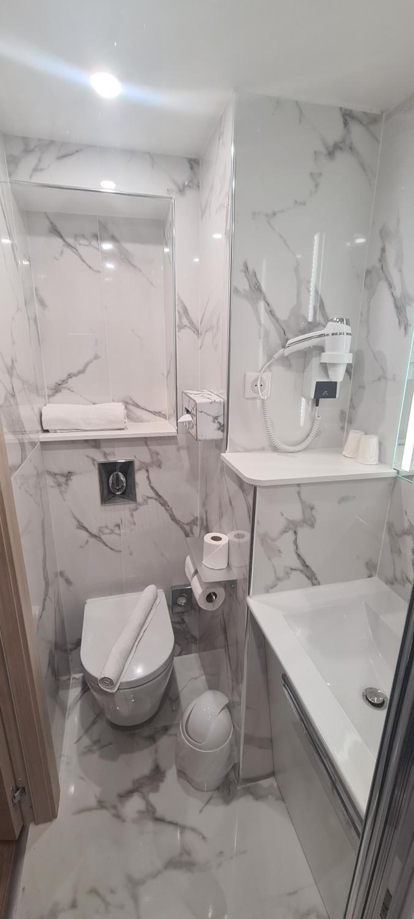 Comfort Twin Room - Photo 2