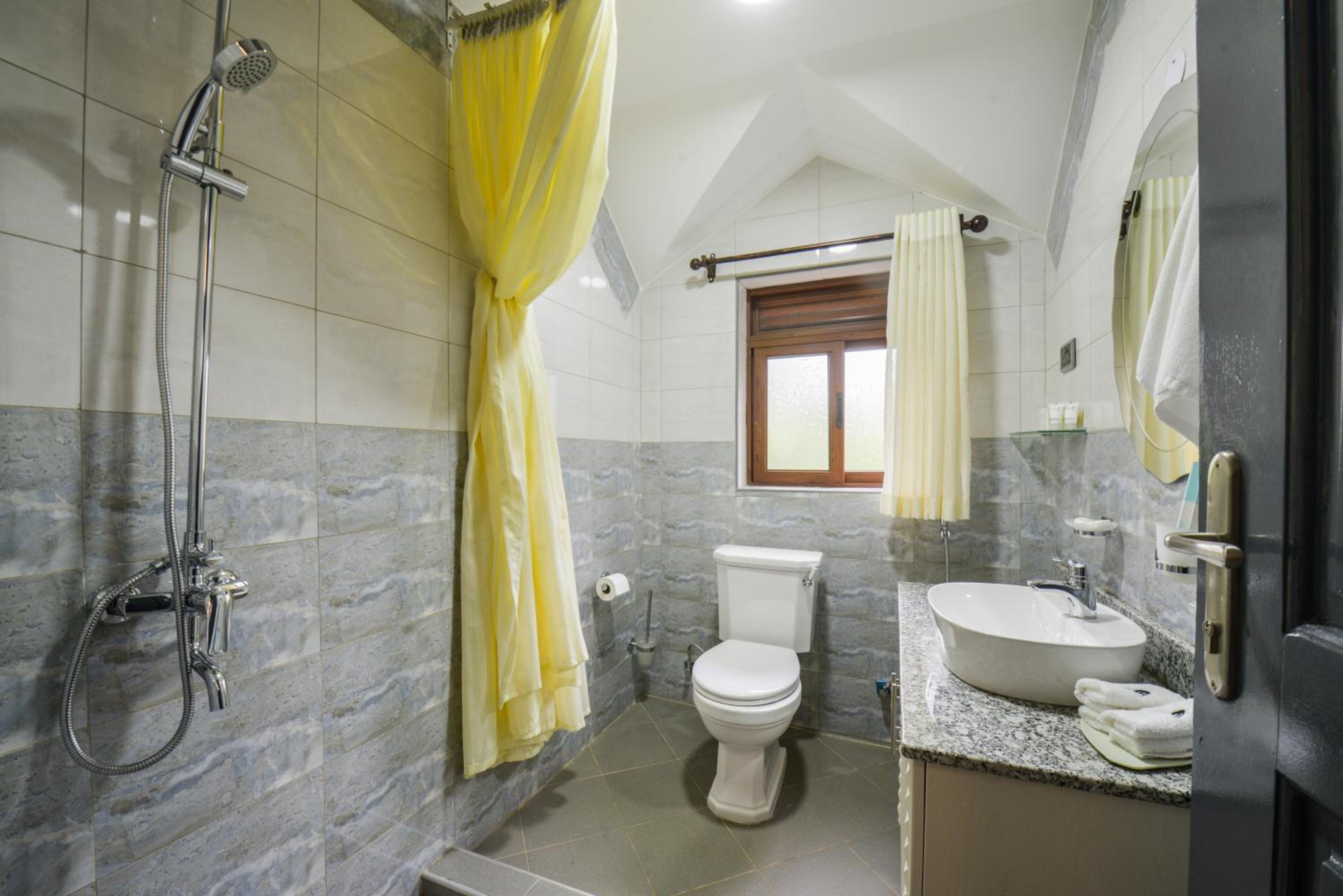 Deluxe Double Room photo 3